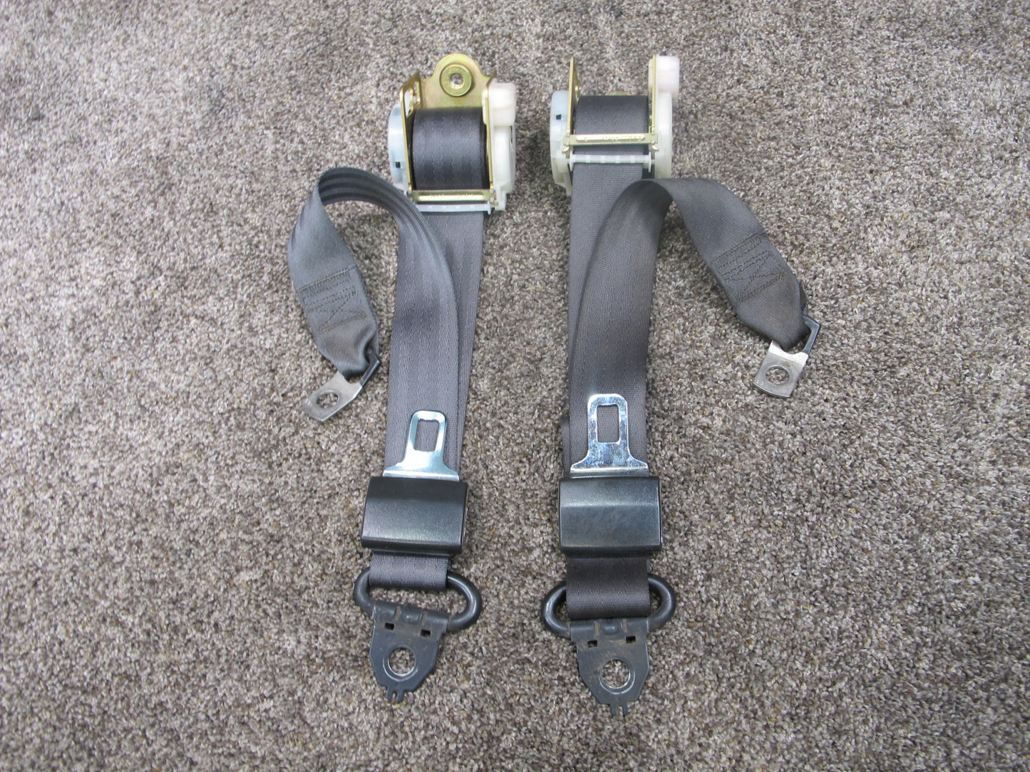 2000-2002 Chevrolet Camaro Z28 Rear Left and Right Seat Belts Set OEM