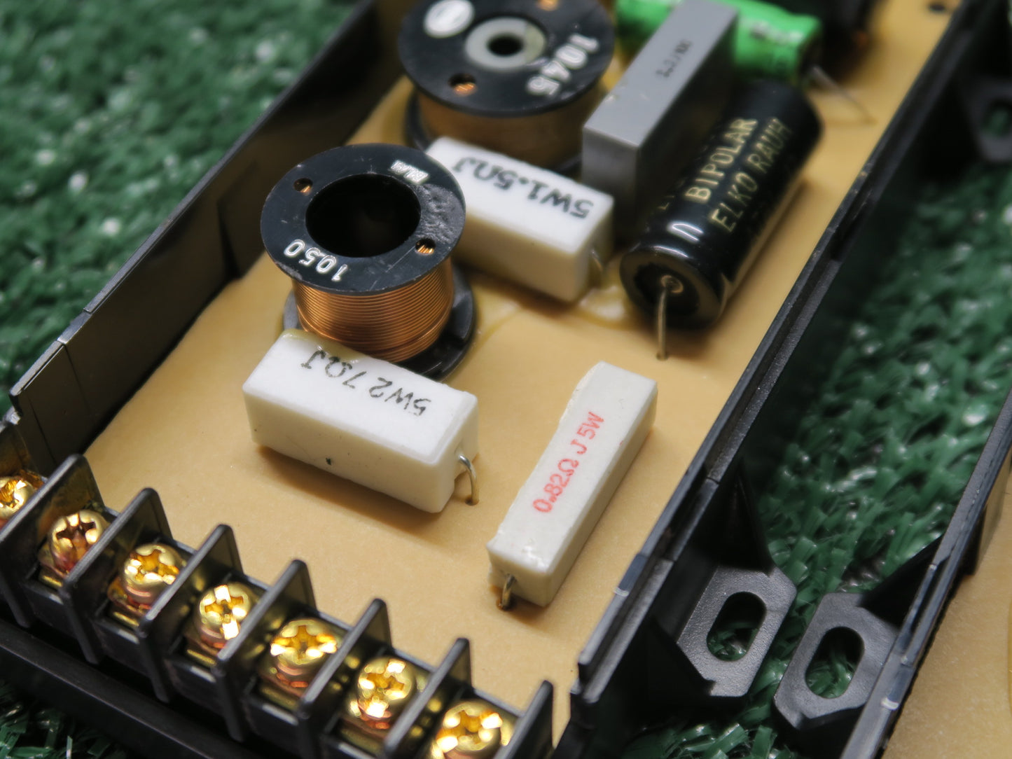 Rainbow Audio Dividing Midrange Network Crossover Pair Made in Germany