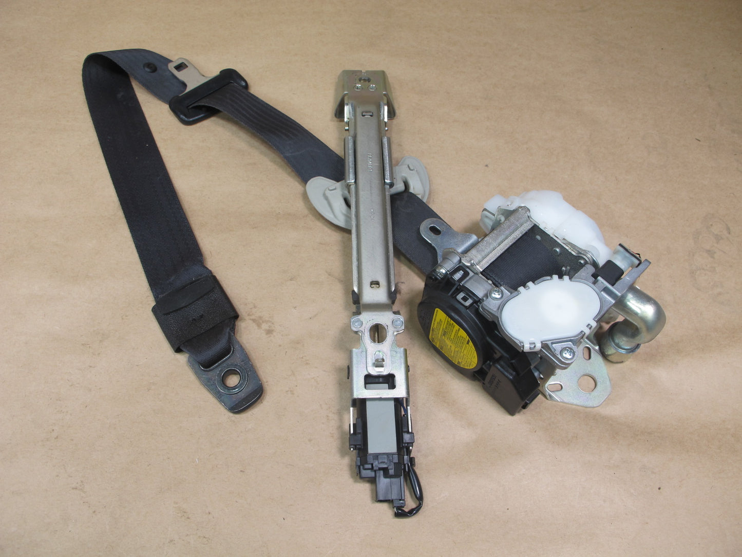 2007-2012 Lexus LS460 LS600hL Front Left & Right Seat Belt Retractor Set OEM