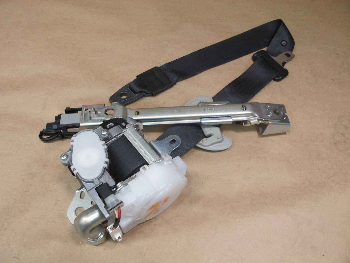 2007-2012 Lexus LS460 LS600hL Front Left & Right Seat Belt Retractor Set OEM