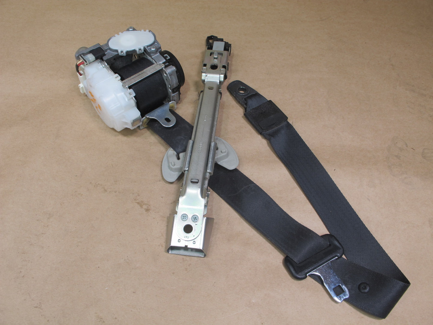 2007-2012 Lexus LS460 LS600hL Front Left & Right Seat Belt Retractor Set OEM
