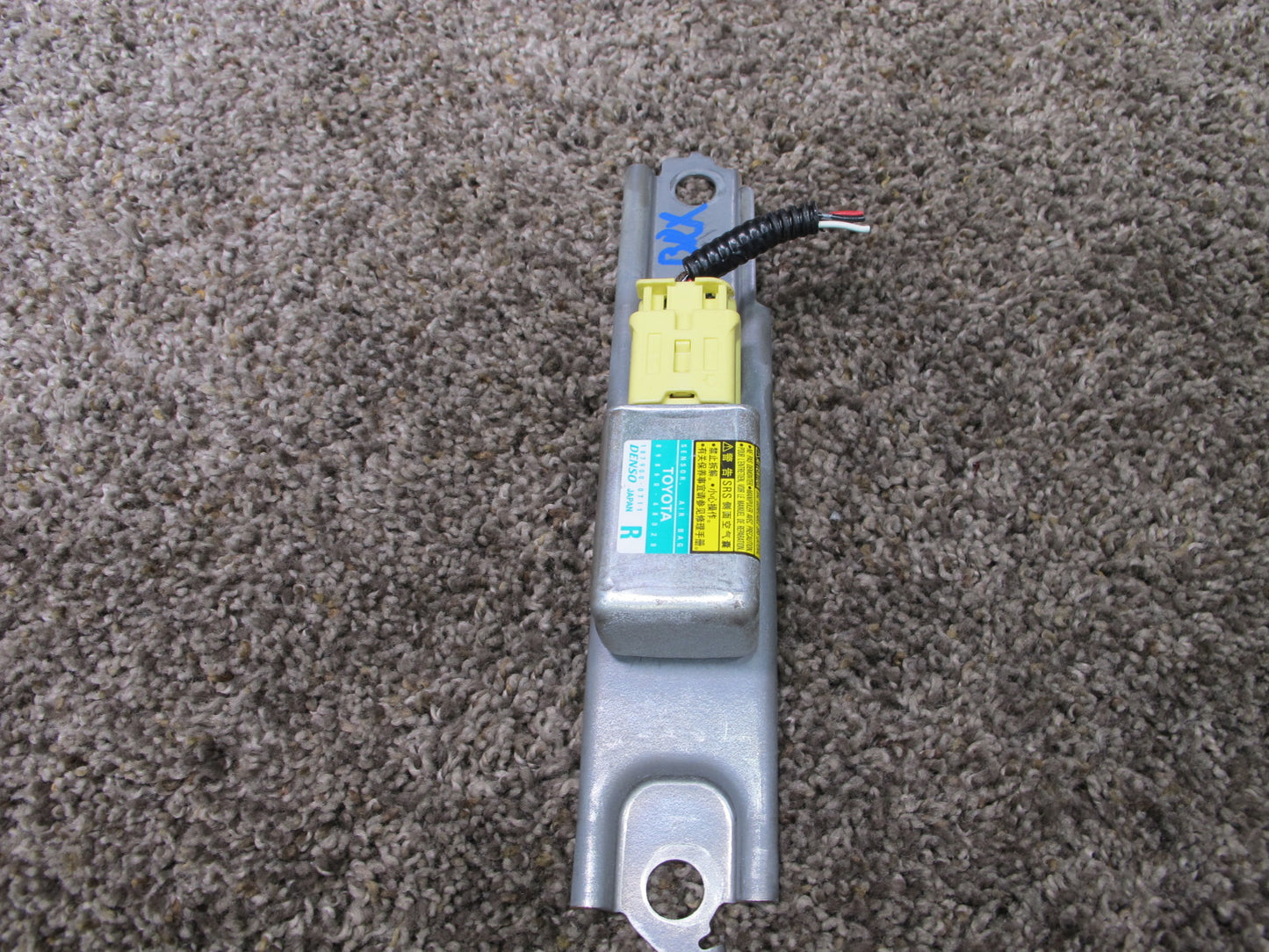 2004-2008 Lexus RX330 RX350 RX400h Yaw Rate Sensor & 4 Impact Sensors OEM
