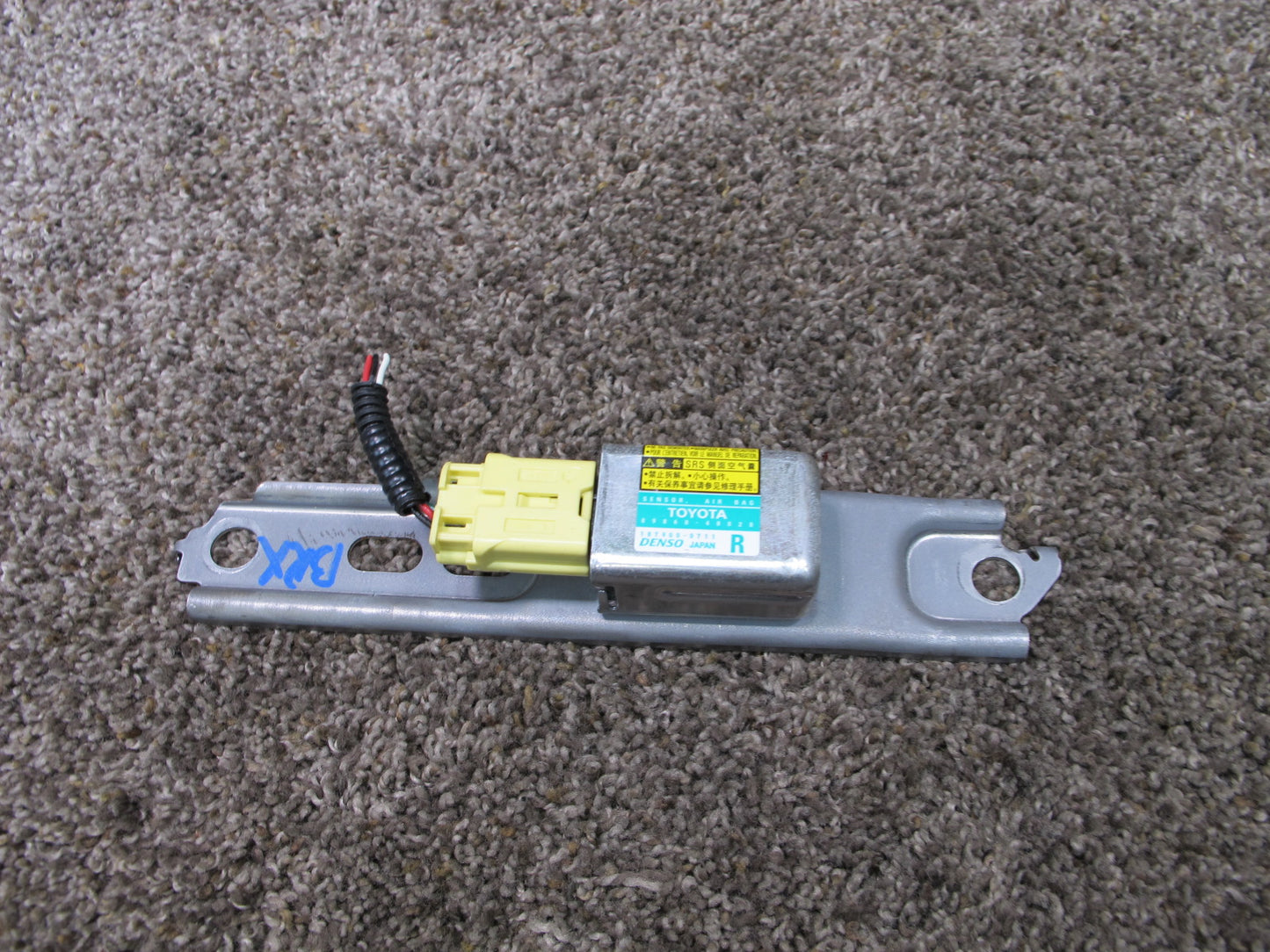 2004-2008 Lexus RX330 RX350 RX400h Yaw Rate Sensor & 4 Impact Sensors OEM