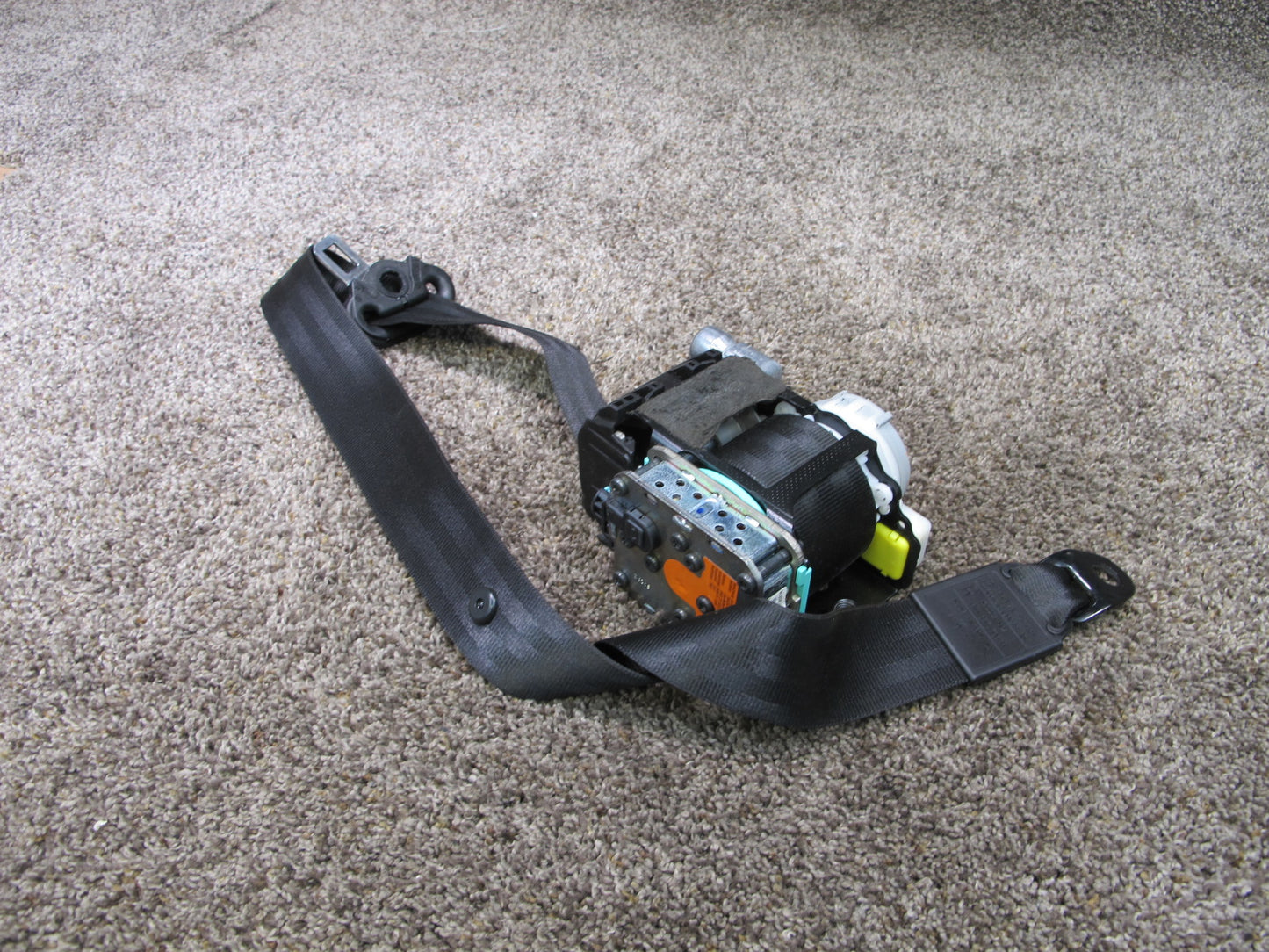 08-17 AUDI A5 S5 FRONT LEFT & RIGHT SIDE SEATBELT RETRACTOR SET OEM