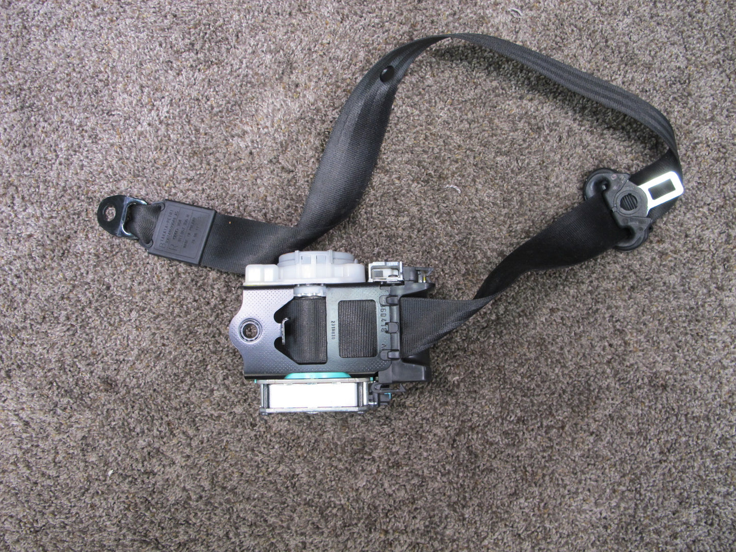 08-17 AUDI A5 S5 FRONT LEFT & RIGHT SIDE SEATBELT RETRACTOR SET OEM