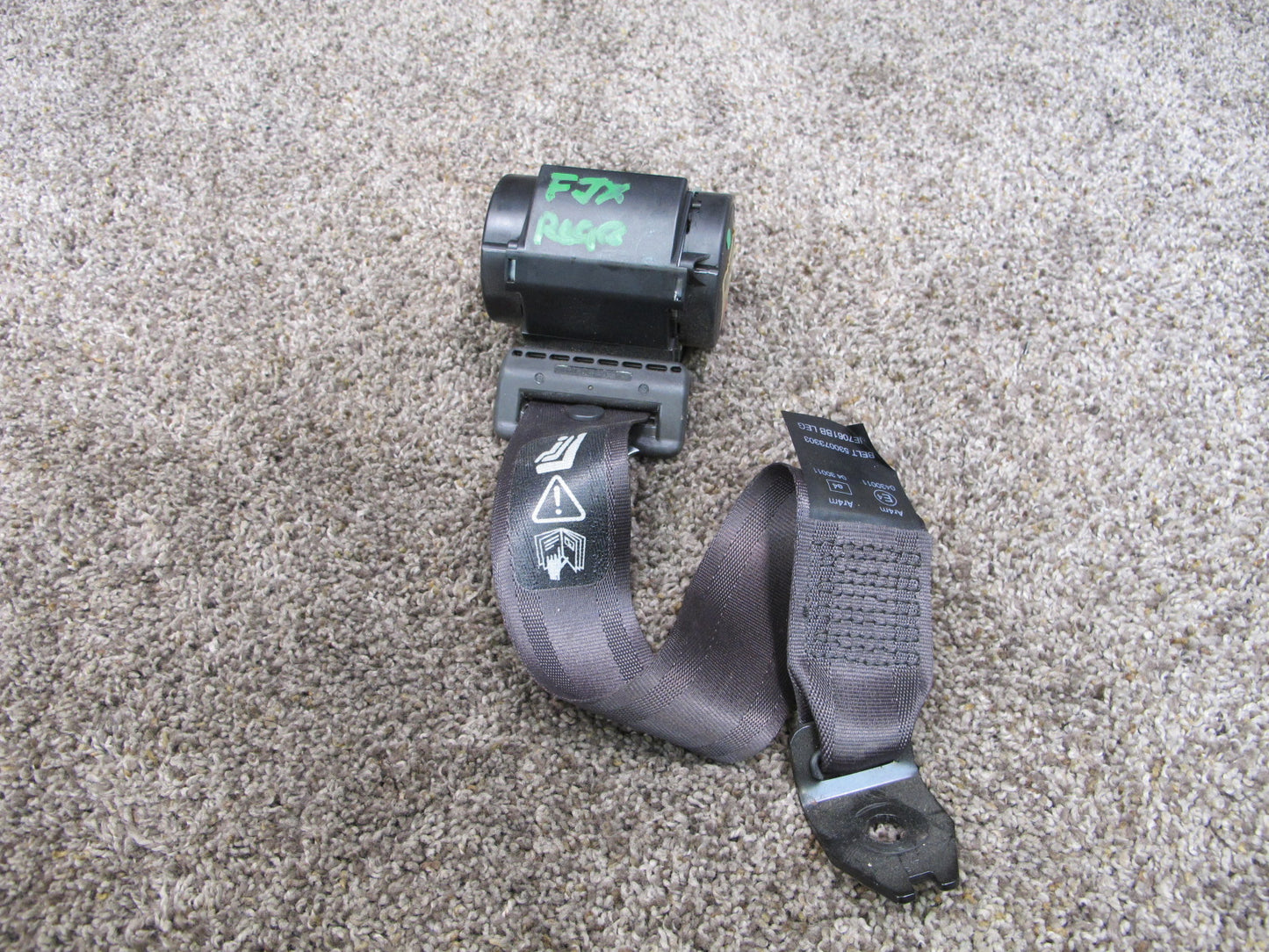 03-06 JAGUAR XK8 REAR LEFT & RIGHT SIDE SEATBELT RETRACTOR SET OEM