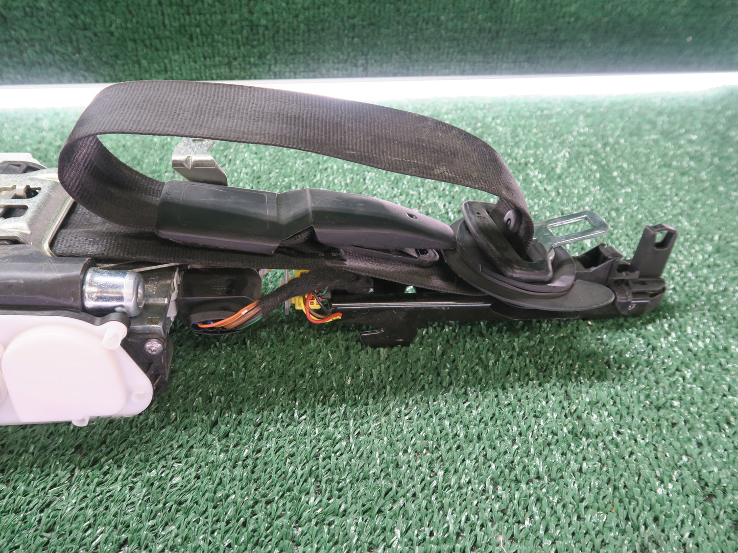2012-2018 AUDI A6 S6 A7 S7 Front Left Seat Belt Retractor Black OEM