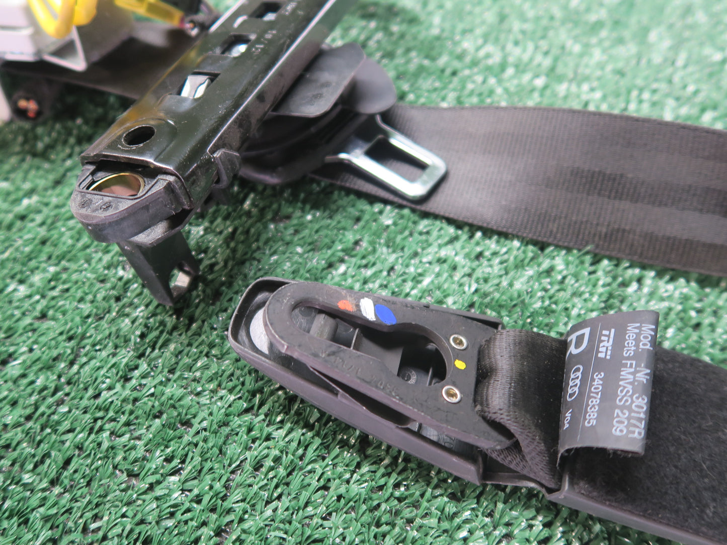 2012-2018 AUDI A6 S6 A7 S7 Front Right Seat Belt Retractor Black OEM