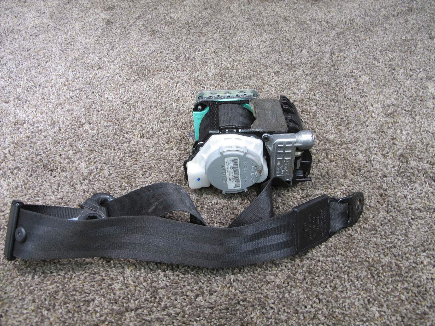 08-17 AUDI A5 S5 FRONT LEFT & RIGHT SIDE SEATBELT RETRACTOR SET OEM