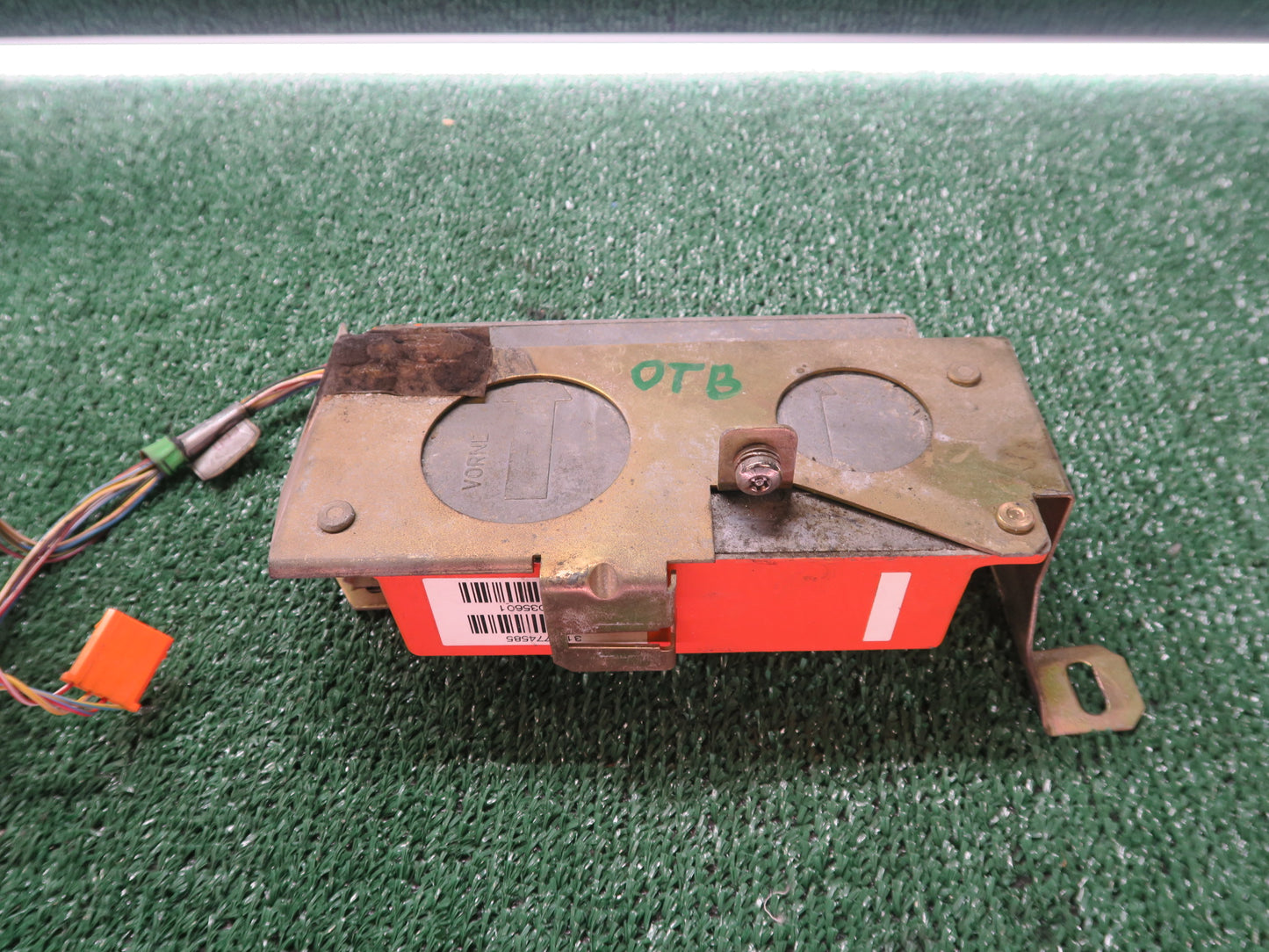 1984-1991 BMW 3-Series E30 SRS Air Bag Control Module OEM