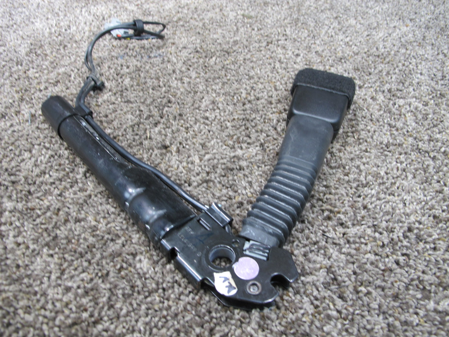 08-13 BMW E90 E91 E92 FRONT RIGHT PASSENGER SIDE SEATBELT RETRACTOR OEM