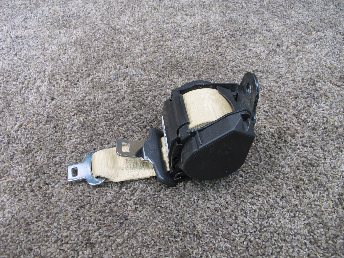 12-18 BMW F30 REAR LEFT CENTER RIGHT SIDE SEATBELT RETRACTOR SET OEM