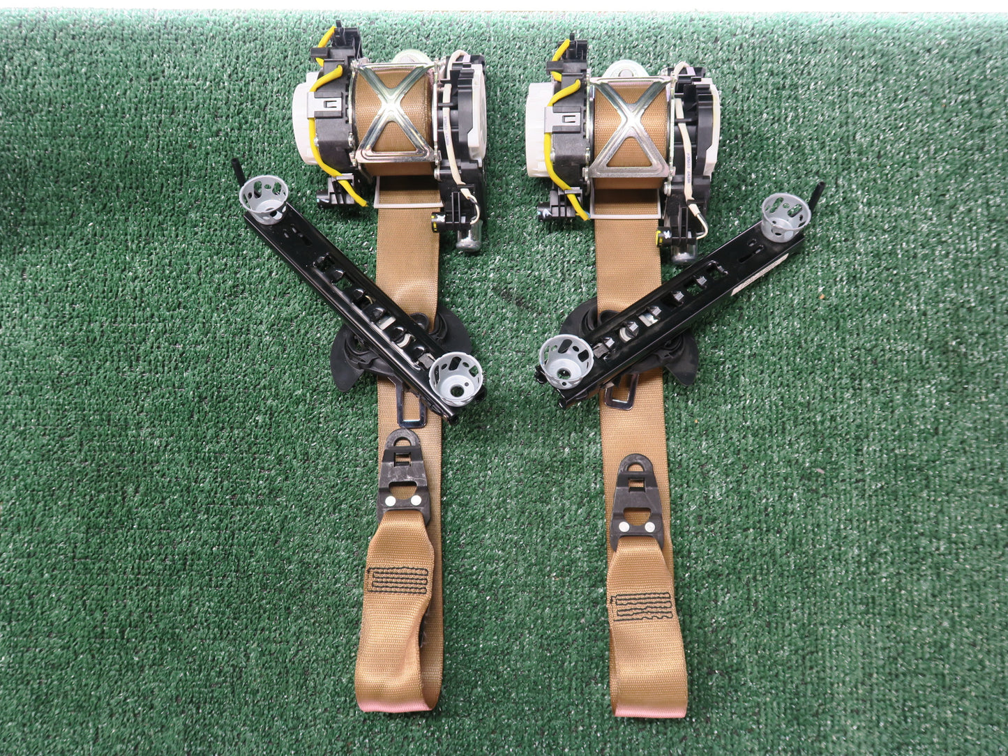 2010-2016 Porsche Panamera Front Left & Right Seat Belt Retractor OEM