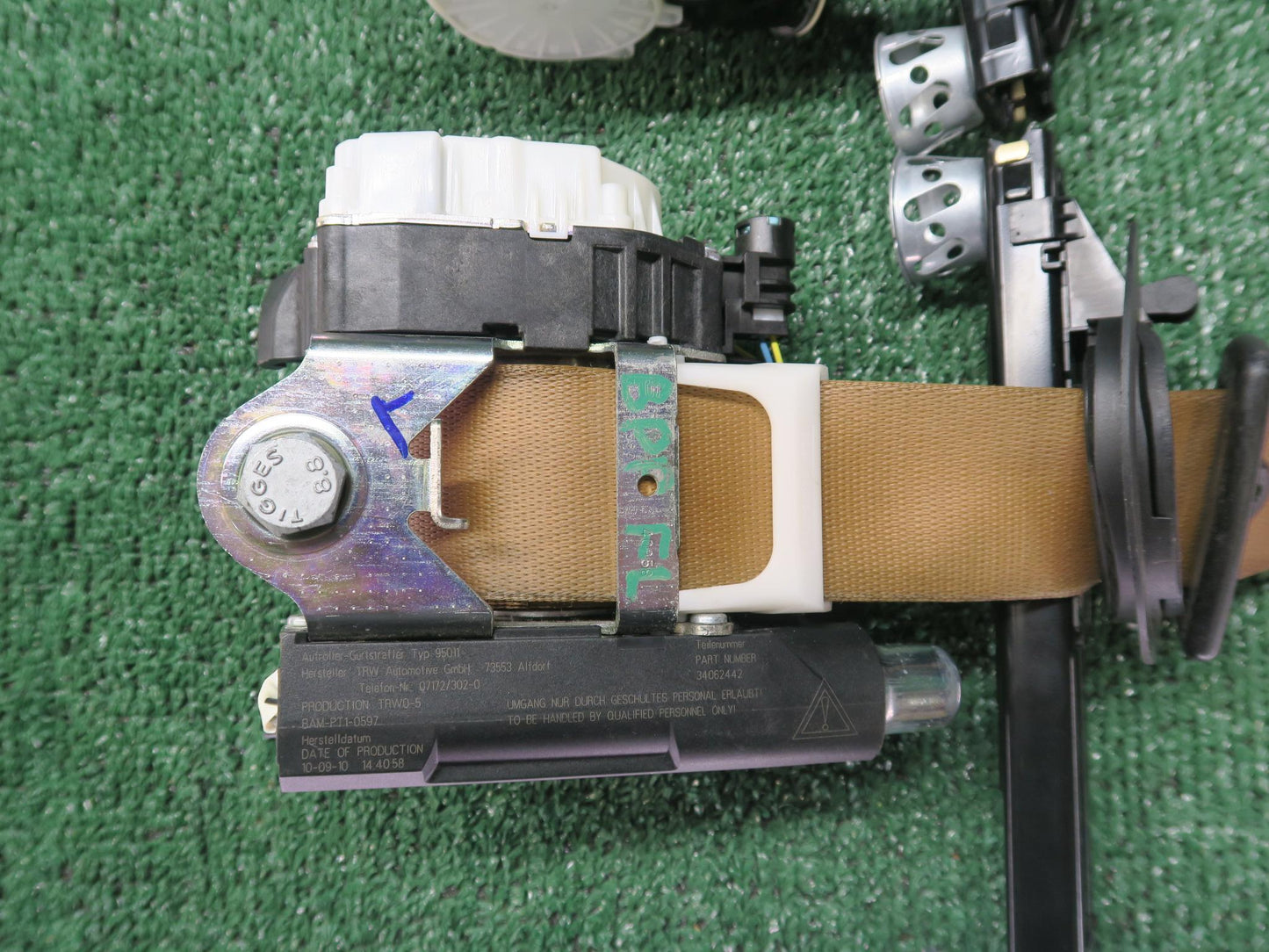 2010-2016 Porsche Panamera Front Left & Right Seat Belt Retractor OEM