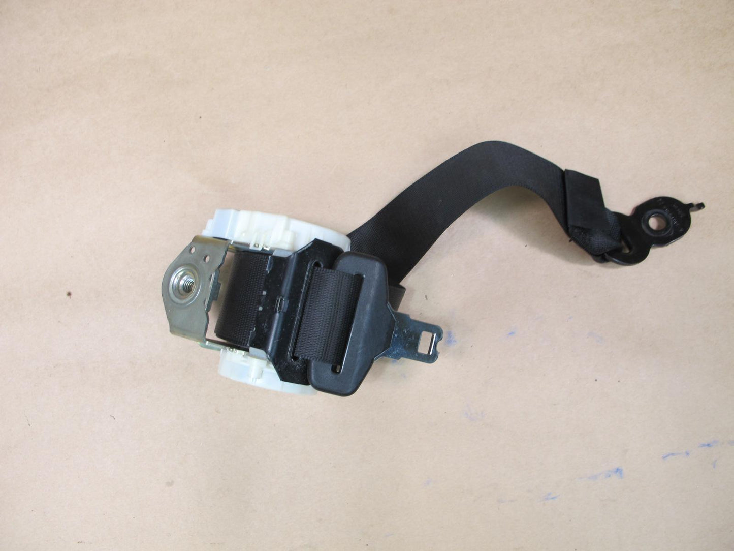 11-16 BMW F10 REAR LEFT CENTER RIGHT SIDE SEATBELT RETRACTOR SET OEM