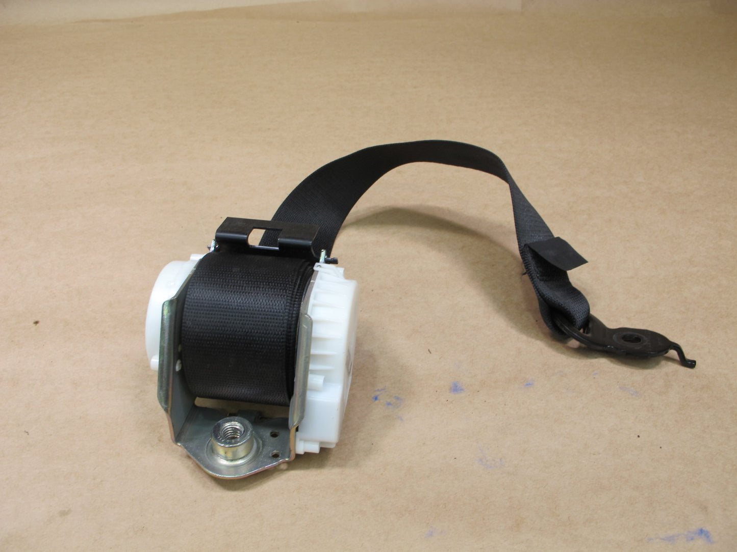 11-16 BMW F10 REAR LEFT CENTER RIGHT SIDE SEATBELT RETRACTOR SET OEM