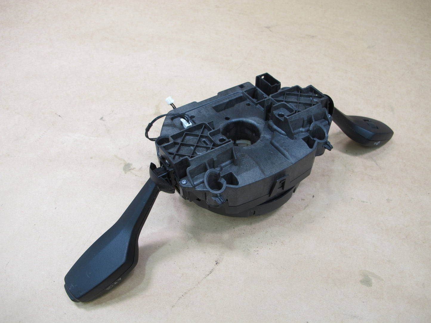 12-16 BMW F30 STEERING COLUMN TURN SIGNAL WIPER MULTI SWITCH 9253749 OEM
