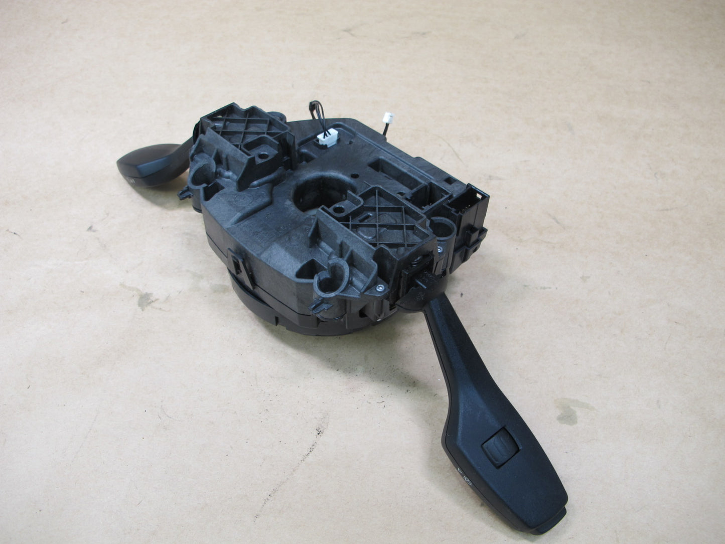 12-16 BMW F30 STEERING COLUMN TURN SIGNAL WIPER MULTI SWITCH 9253749 OEM