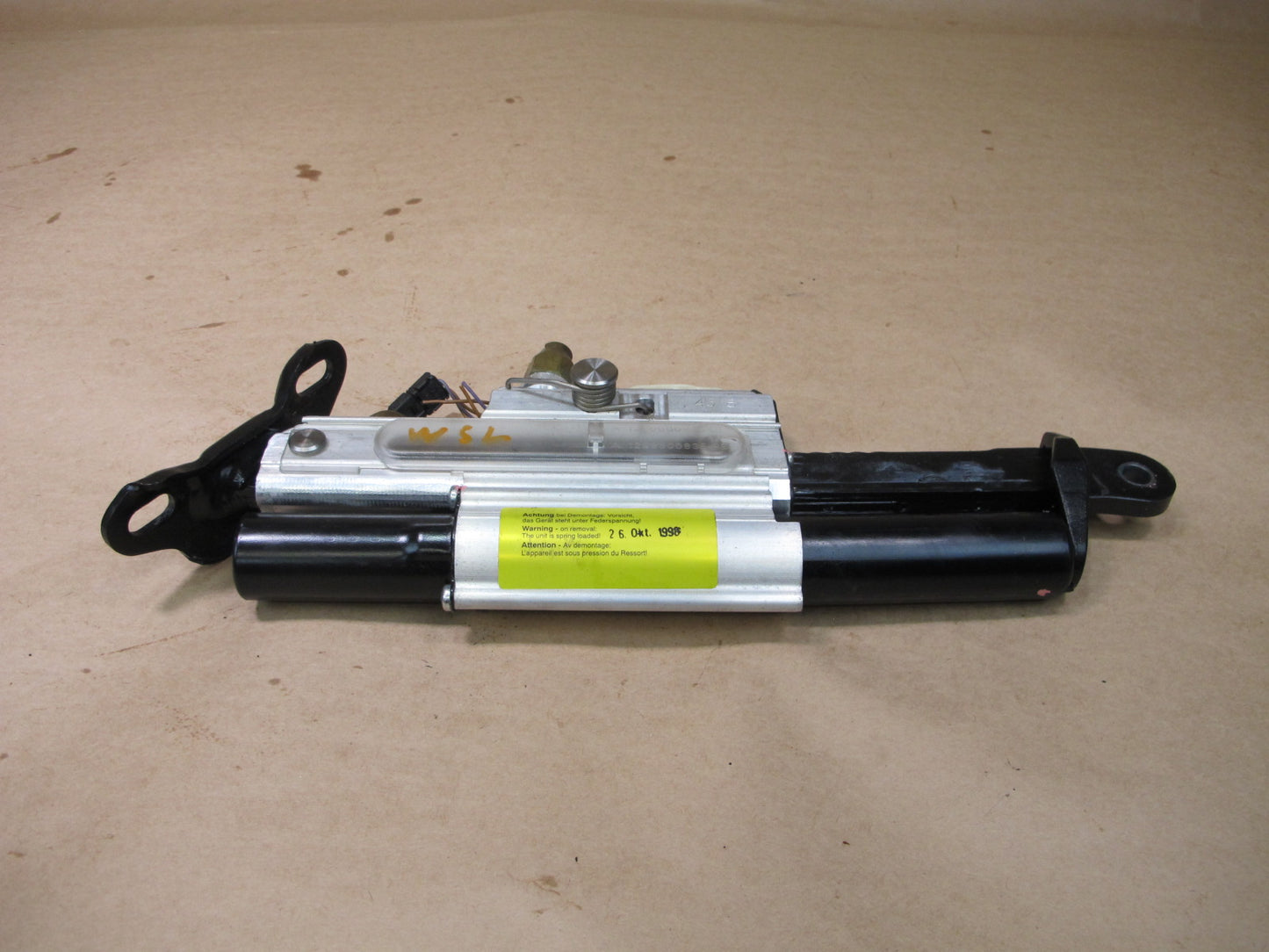 90-02 MERCEDES R129 SL500 RIGHT PASSENGER SIDE ROLL BAR HYDRAULIC CYLINDER