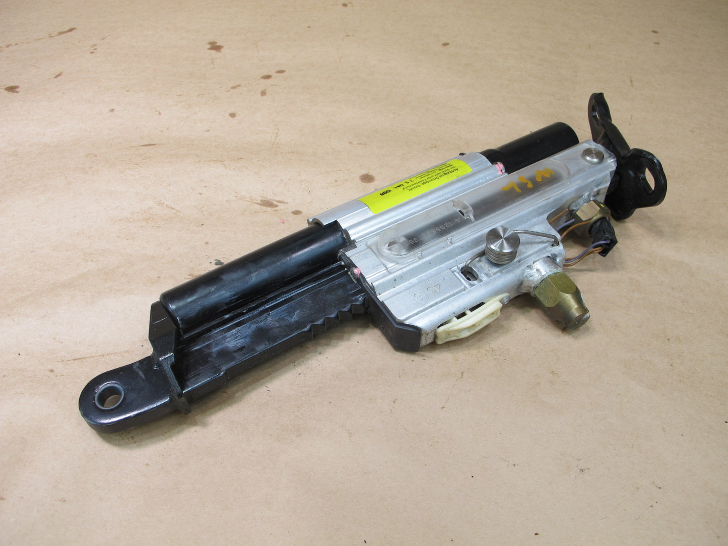 90-02 MERCEDES R129 SL500 RIGHT PASSENGER SIDE ROLL BAR HYDRAULIC CYLINDER