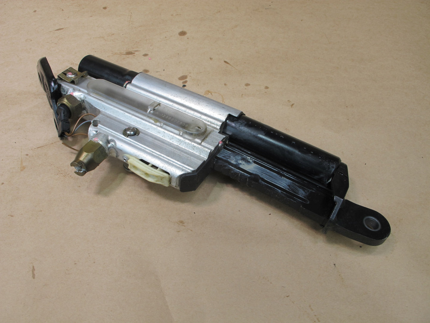 90-02 MERCEDES R129 SL500 RIGHT PASSENGER SIDE ROLL BAR HYDRAULIC CYLINDER