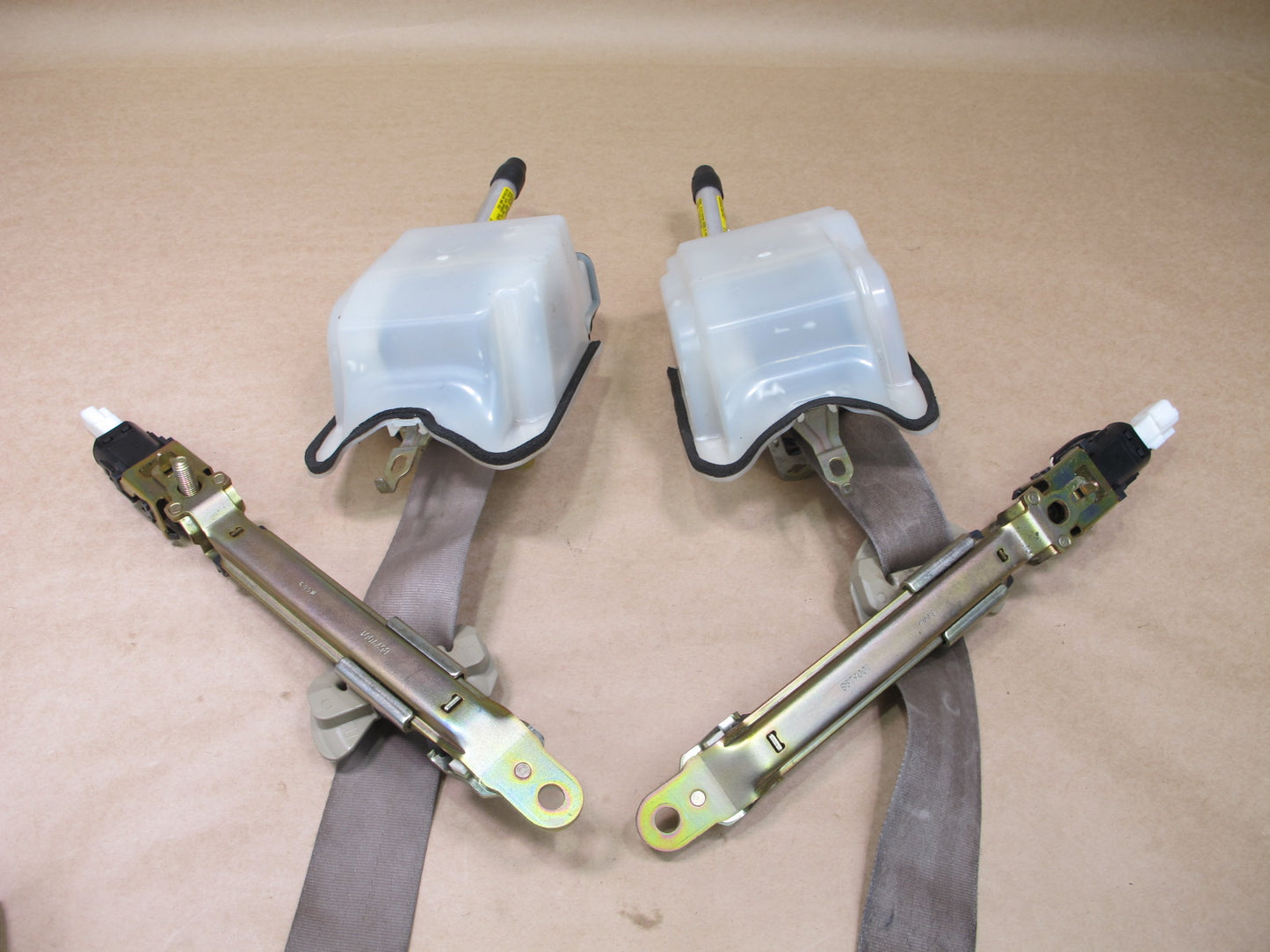 1995-1997 Lexus LS400 Front Left & Right Seat Belt Retractors OEM