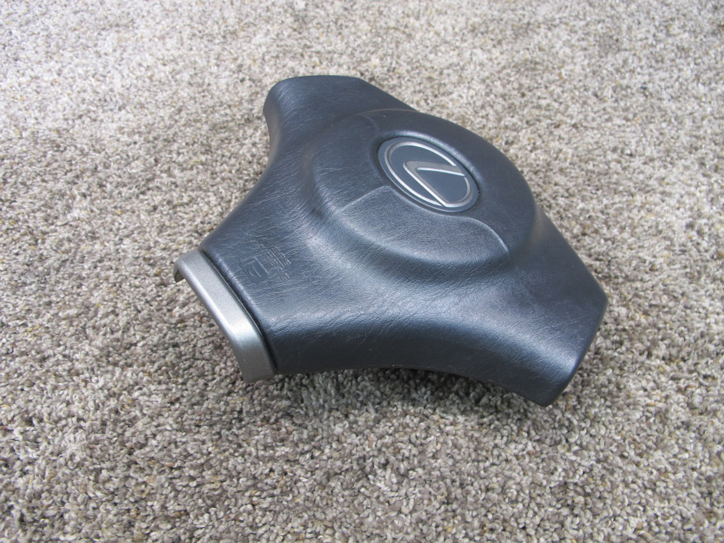 01-05 LEXUS IS300 FRONT LEFT DRIVER SIDE STEERING WHEEL SRS AIRBAG OEM