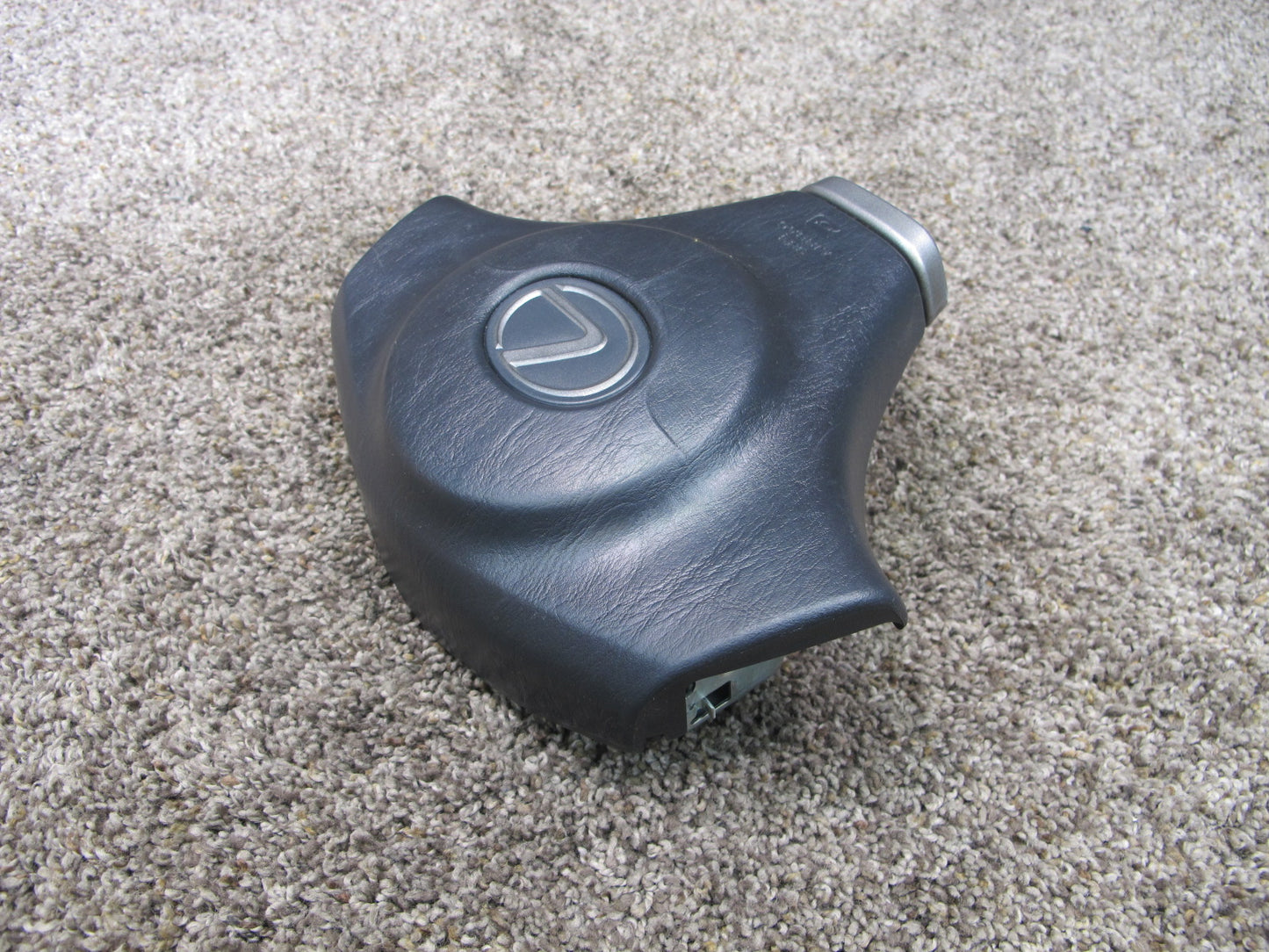 01-05 LEXUS IS300 FRONT LEFT DRIVER SIDE STEERING WHEEL SRS AIRBAG OEM