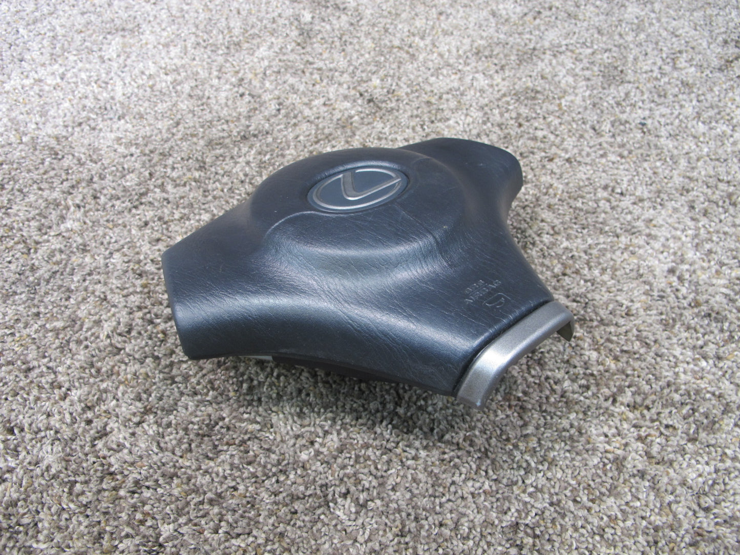 01-05 LEXUS IS300 FRONT LEFT DRIVER SIDE STEERING WHEEL SRS AIRBAG OEM