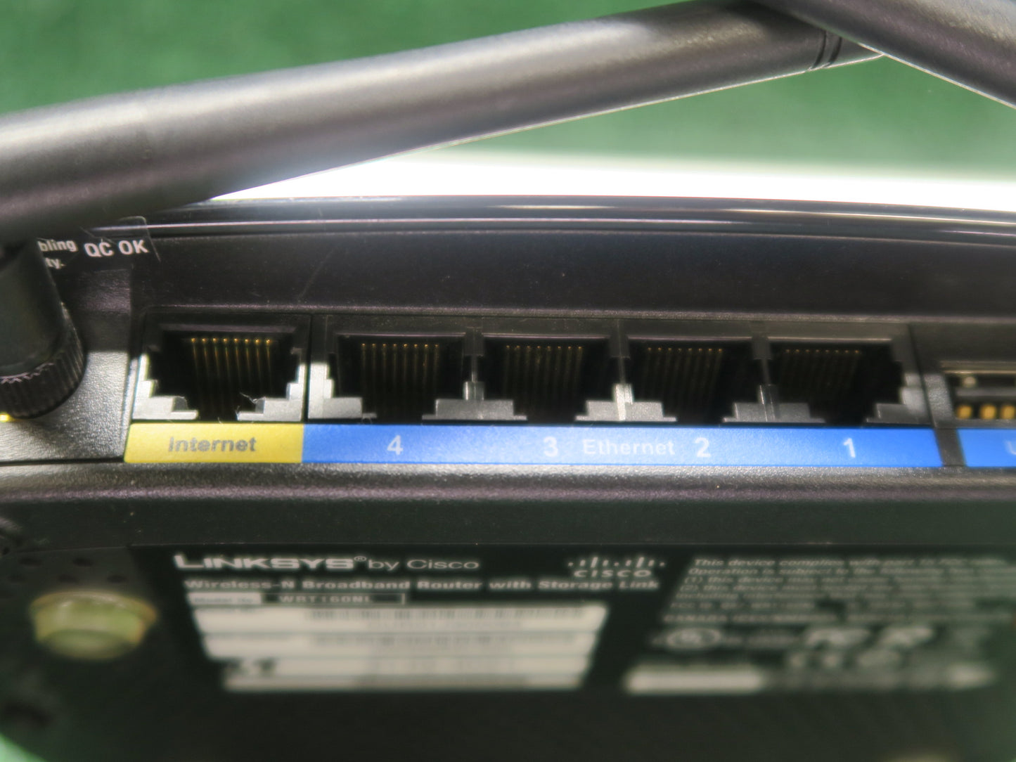 CISCO LINKSYS WRT160NL 4-PORT ETHERNET WIRELESS-N BROADBAND ROUTER W/ ADAPTER