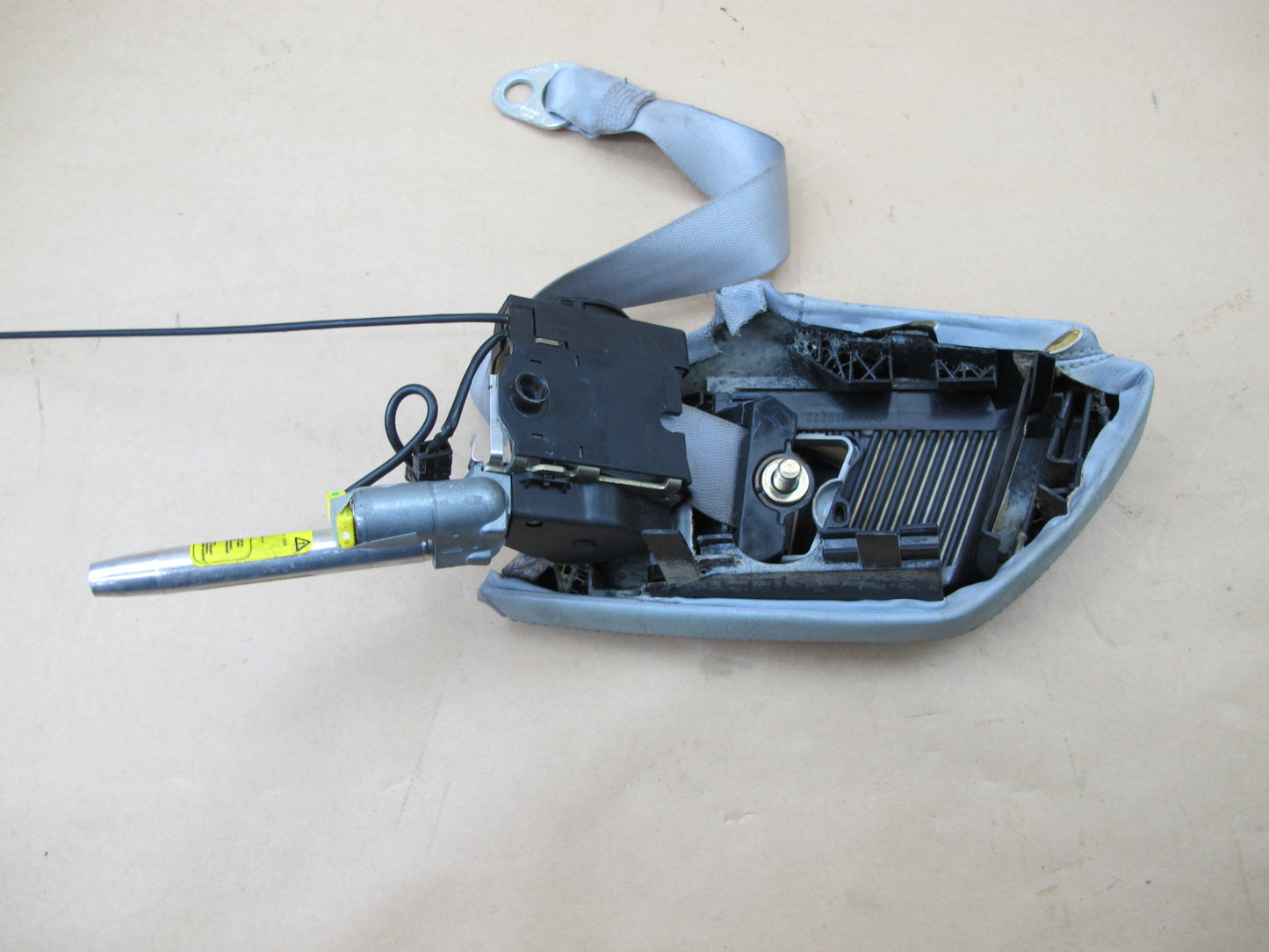 96-02 MERCEDES R129 SL500 RIGHT & LEFT SIDE B PILLAR COVER SEATBELT RETRACTOR SET OEM
