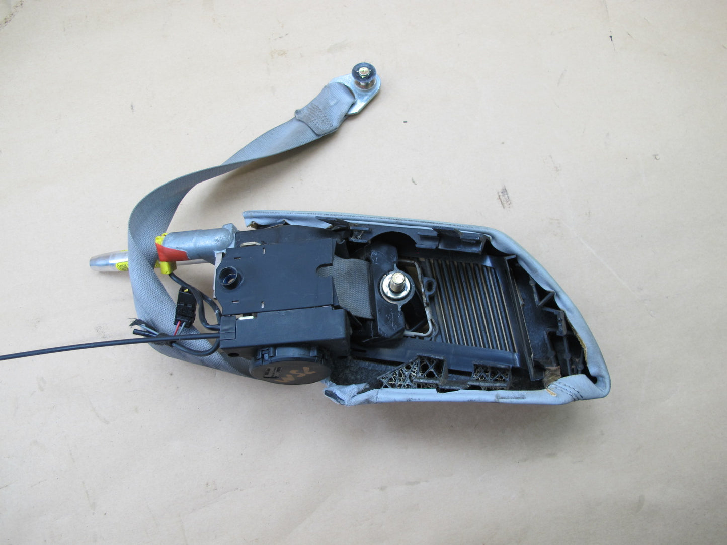 96-02 MERCEDES R129 SL500 RIGHT & LEFT SIDE B PILLAR COVER SEATBELT RETRACTOR SET OEM