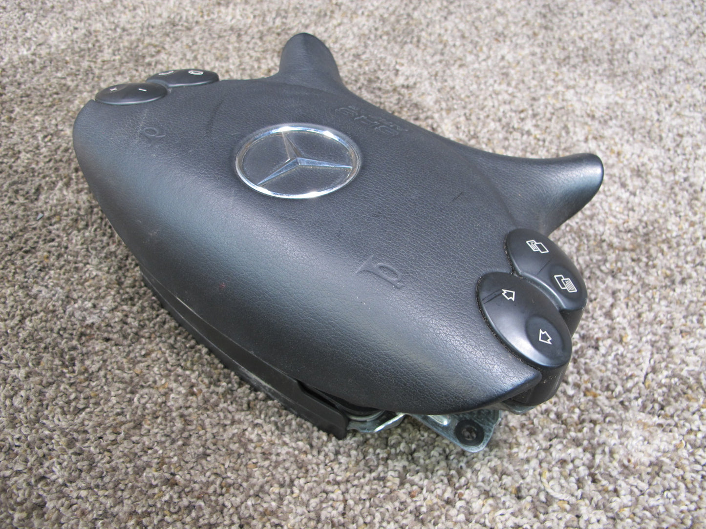 03-06 MERCEDES R230 SL500 FRONT LEFT DRIVER SIDE STEERING WHEEL SRS AIRBAG 2304600398 OEM