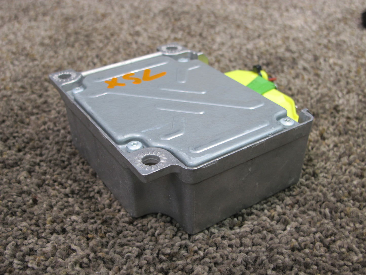03-08 MERCEDES R230 SL500 SRS AIRBAG CONTROL MODULE UNIT 2308206626 OEM