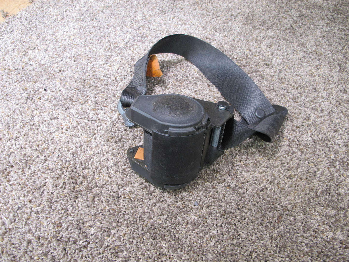 01-06 BMW E46 CONVERTIBLE REAR LEFT & RIGHT SIDE SEATBELT RETRACTOR SET OEM