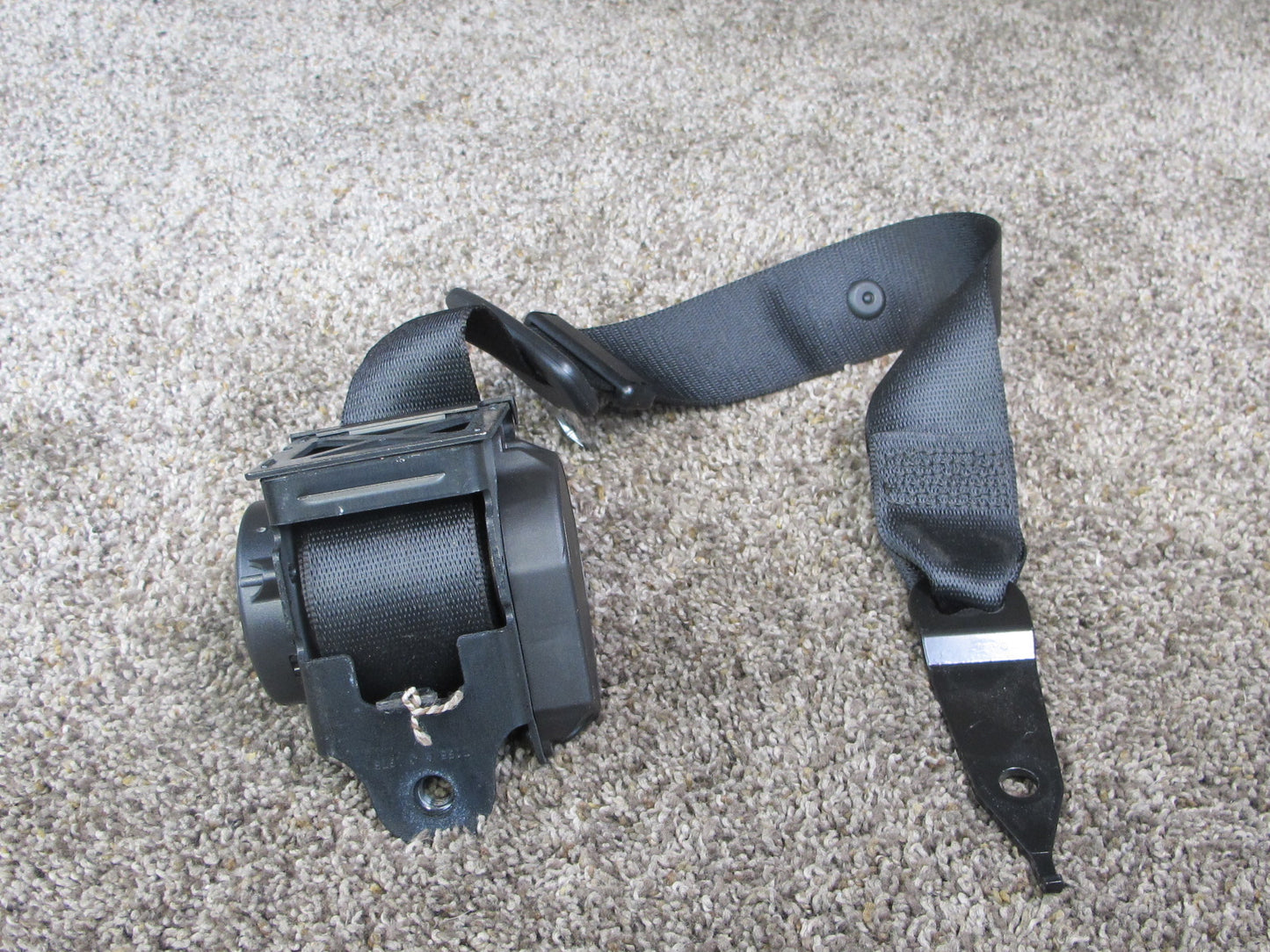 13-16 MINI COOPER S R61 REAR LEFT & RIGHT SIDE SEATBELT RETRACTOR SET OEM