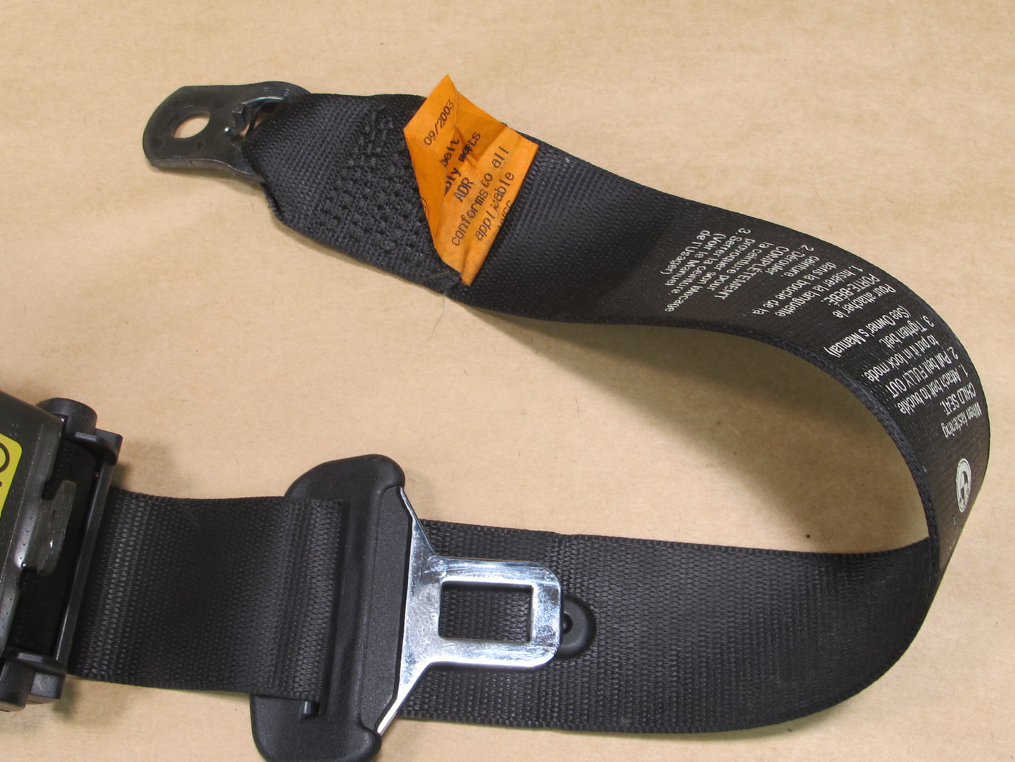01-06 BMW E46 CONVERTIBLE REAR LEFT & RIGHT SIDE SEATBELT RETRACTOR SET OEM