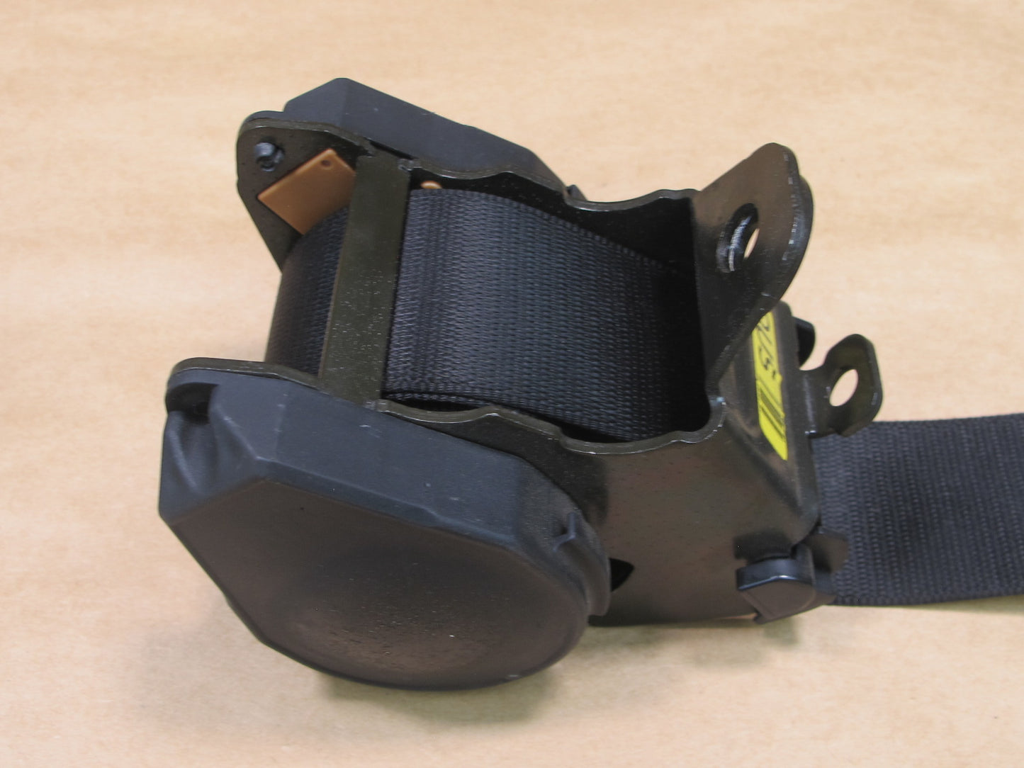 01-06 BMW E46 CONVERTIBLE REAR LEFT & RIGHT SIDE SEATBELT RETRACTOR SET OEM