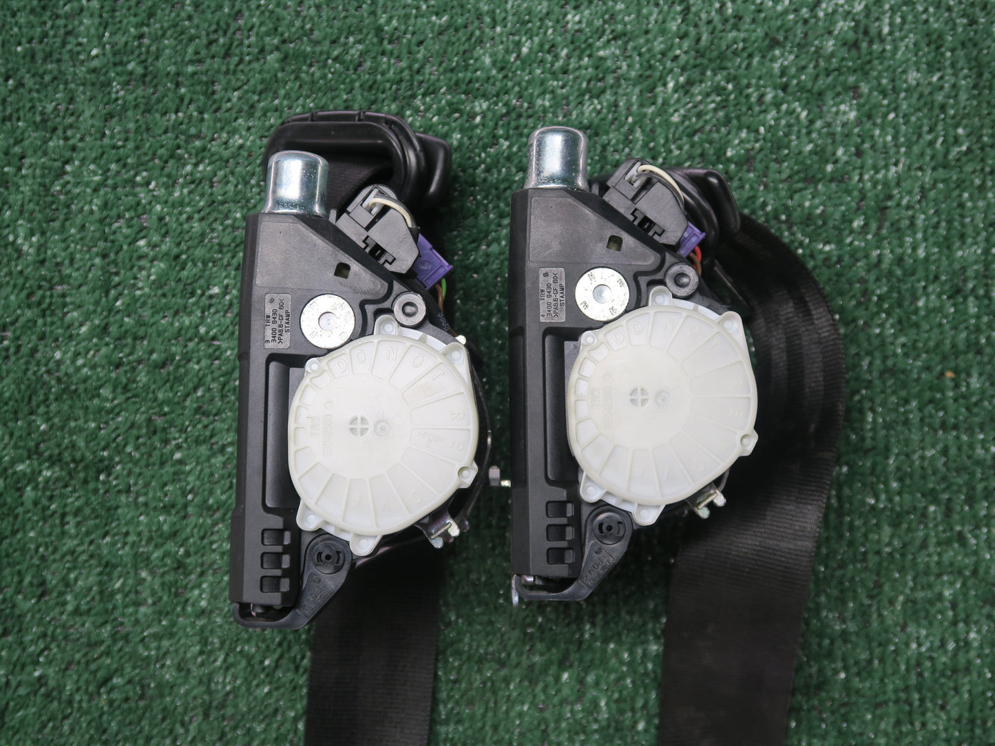 07-09 AUDI Q7 FRONT LEFT & RIGHT SIDE SEATBELT RETRACTOR SET OEM