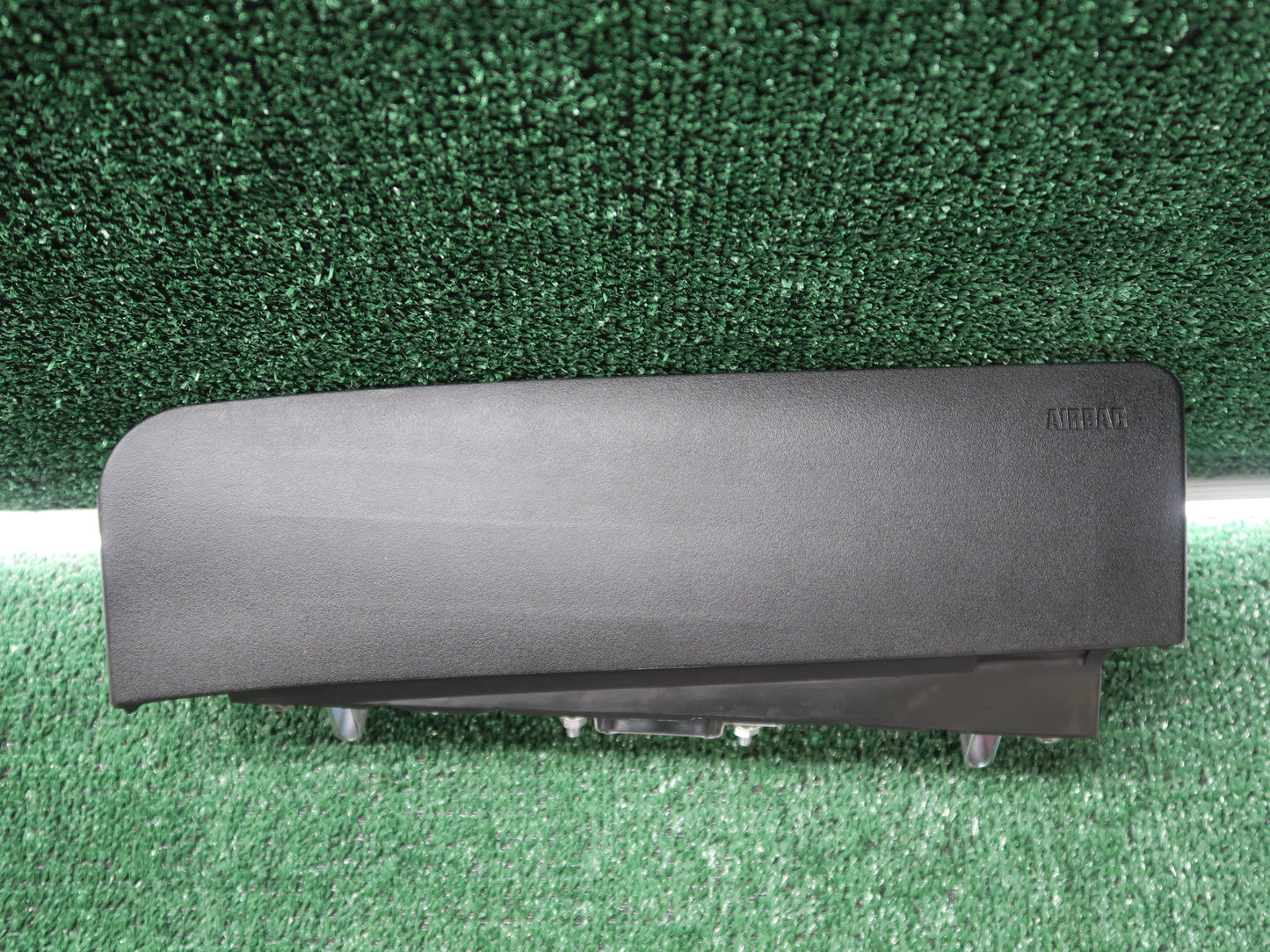 03-08 BMW E85 E86 Z4 FRONT RIGHT PASSENGER SIDE UNDER DASH KNEE SRS AIRBAG OEM