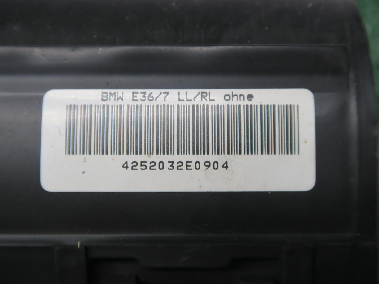 96-02 BMW E36/7 Z3 FRONT RIGHT PASSENGER SIDE DASH SRS AIRBAG 8399999 OEM