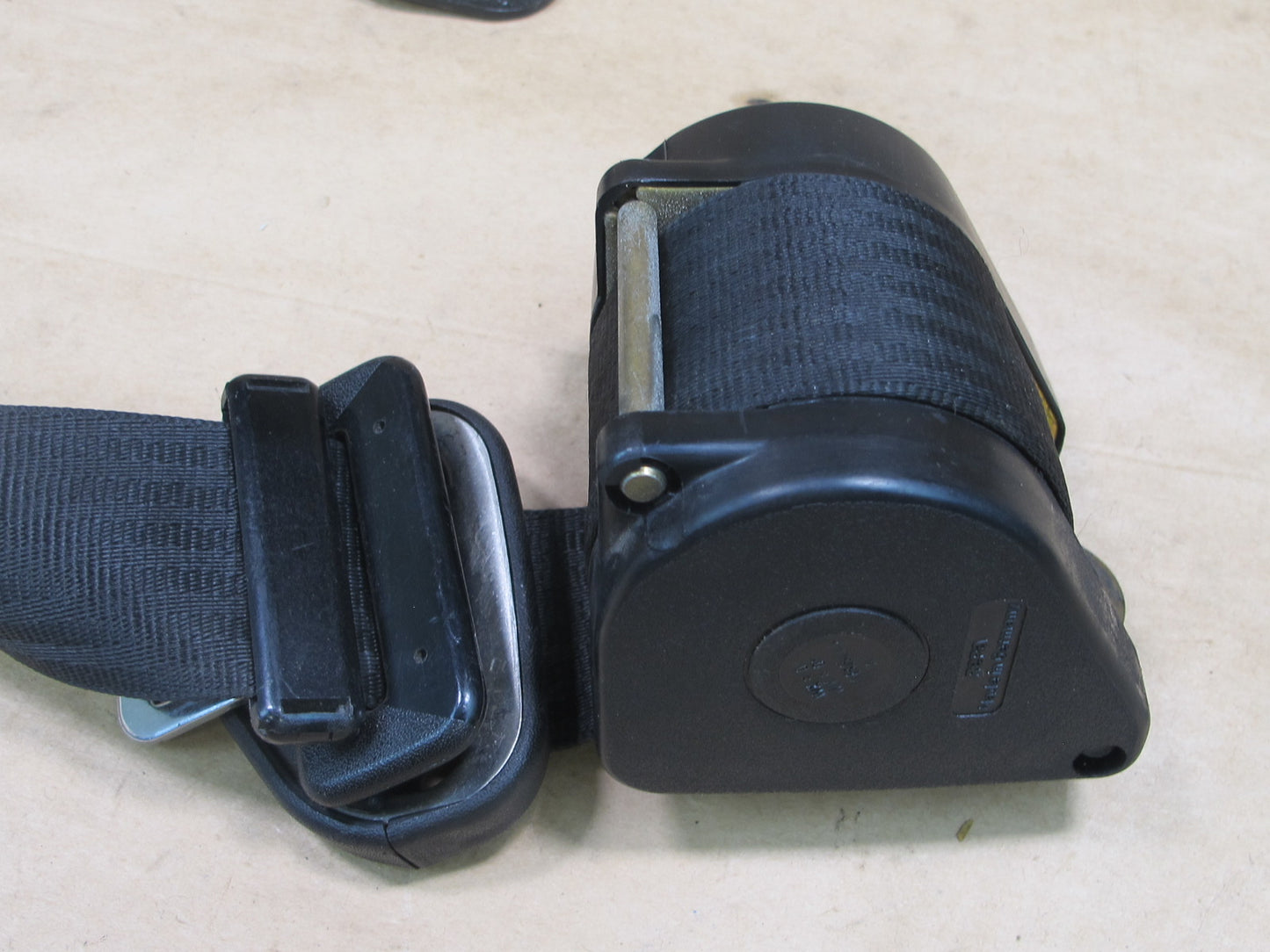 84-91 PORSCHE 928 S FRONT LEFT & RIGHT SIDE SEATBELT RETRACTOR SET OEM