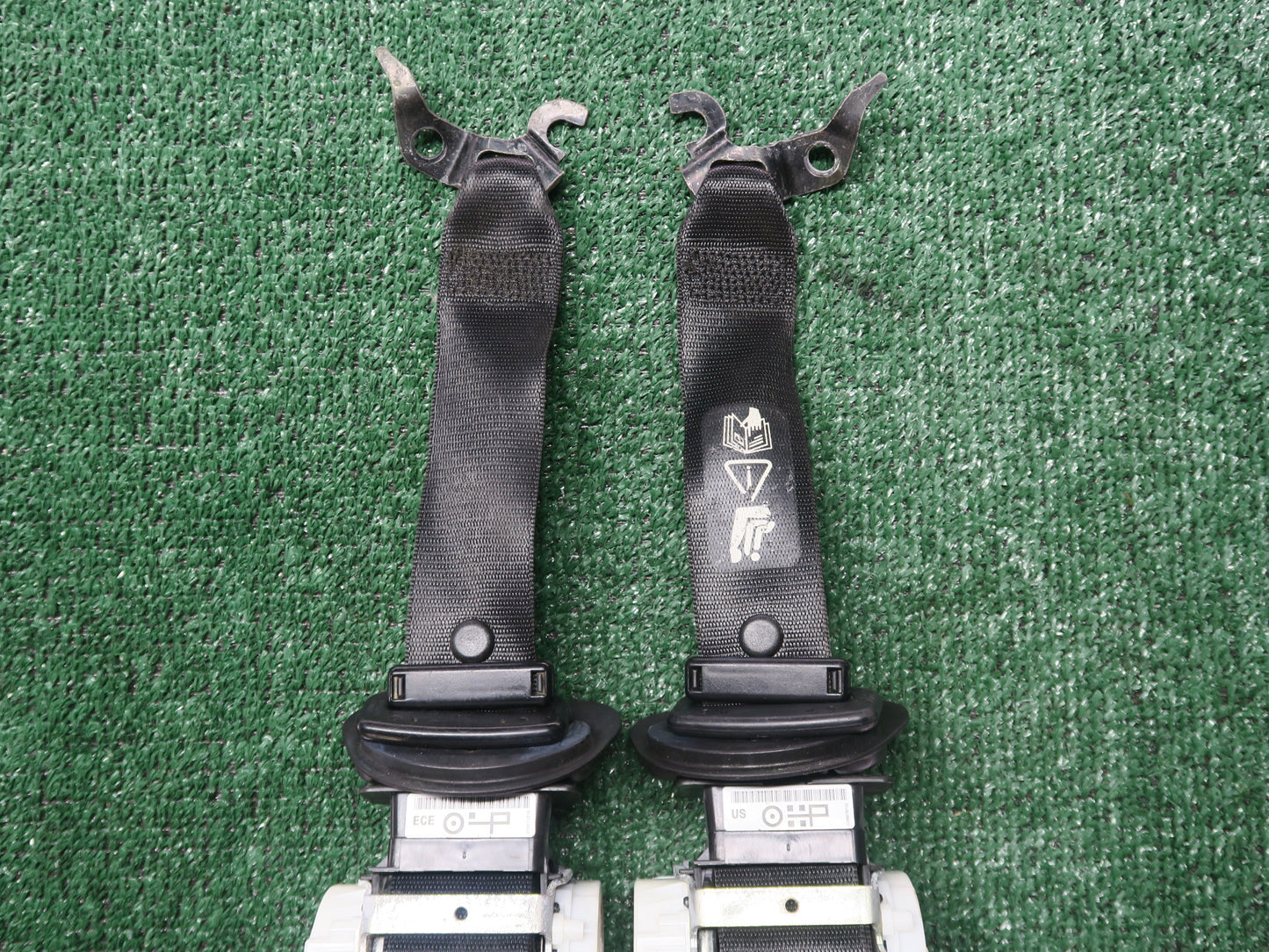 07-11 BMW E90 E91 3-SERIES FRONT RIGHT & LEFT SIDE SEATBELT RETRACTOR SET OEM
