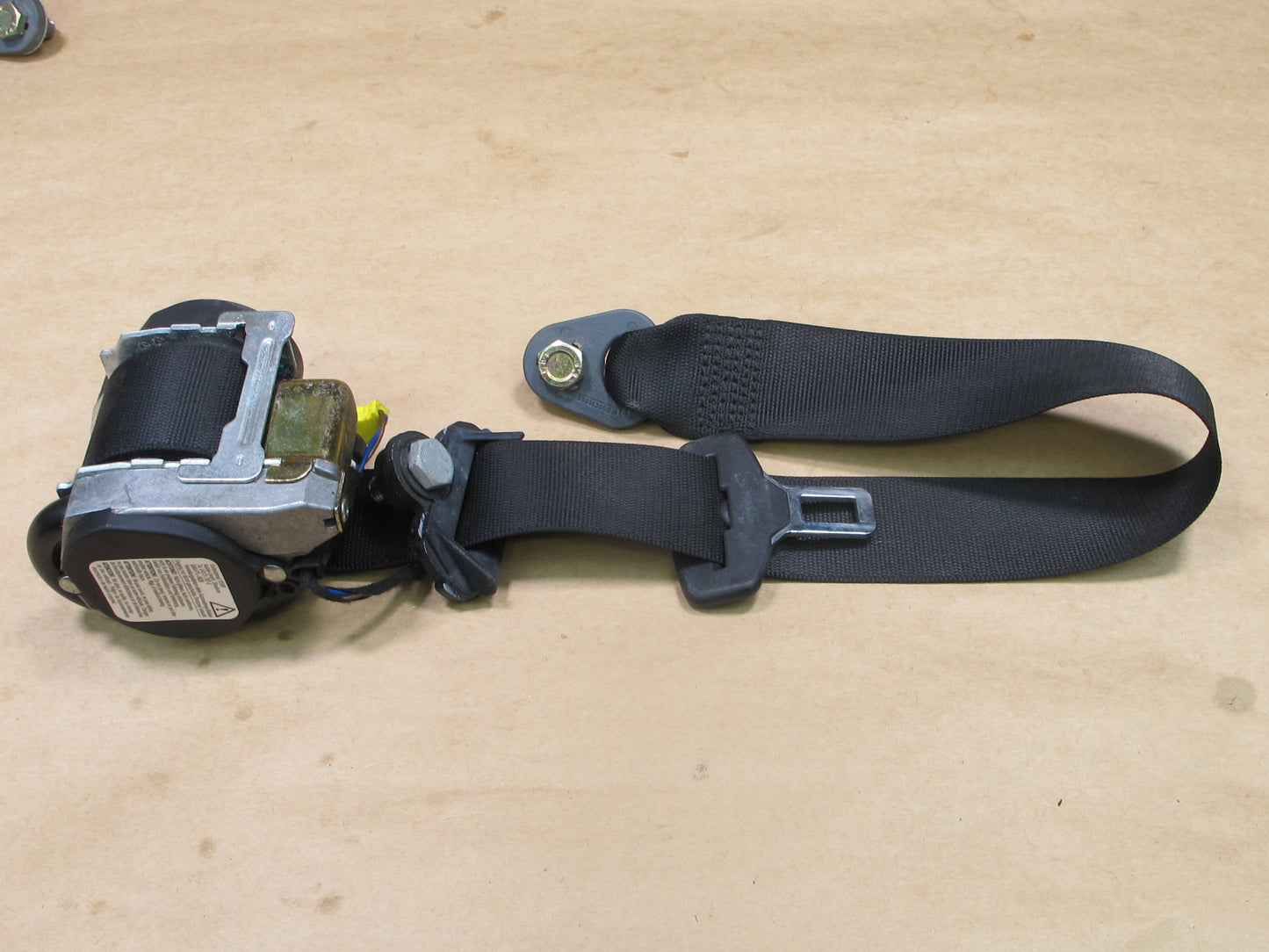 04-08 CHRYSLER CROSSFIRE FRONT LEFT & RIGHT SIDE SEATBELT RETRACTOR SET OEM