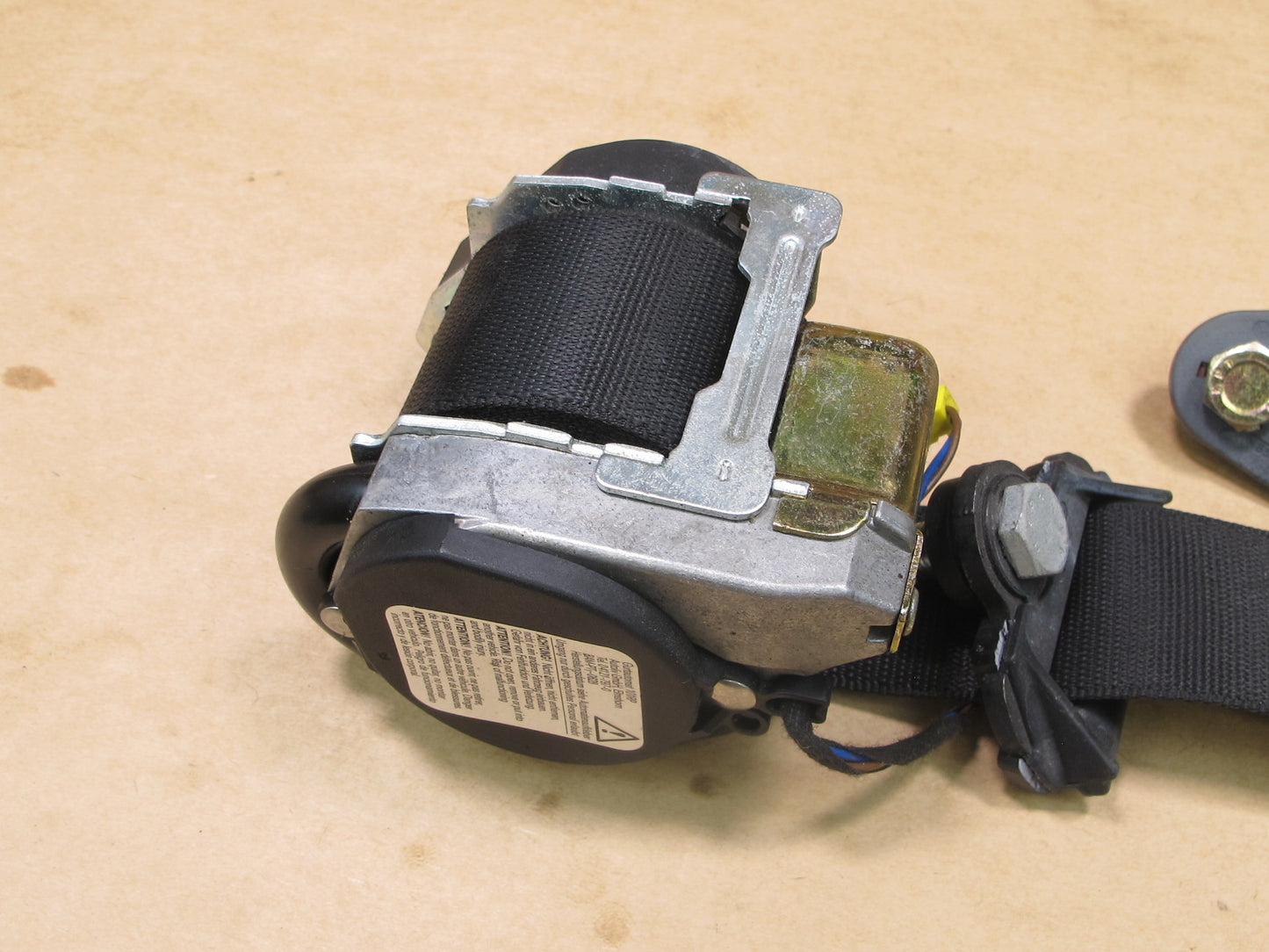04-08 CHRYSLER CROSSFIRE FRONT LEFT & RIGHT SIDE SEATBELT RETRACTOR SET OEM