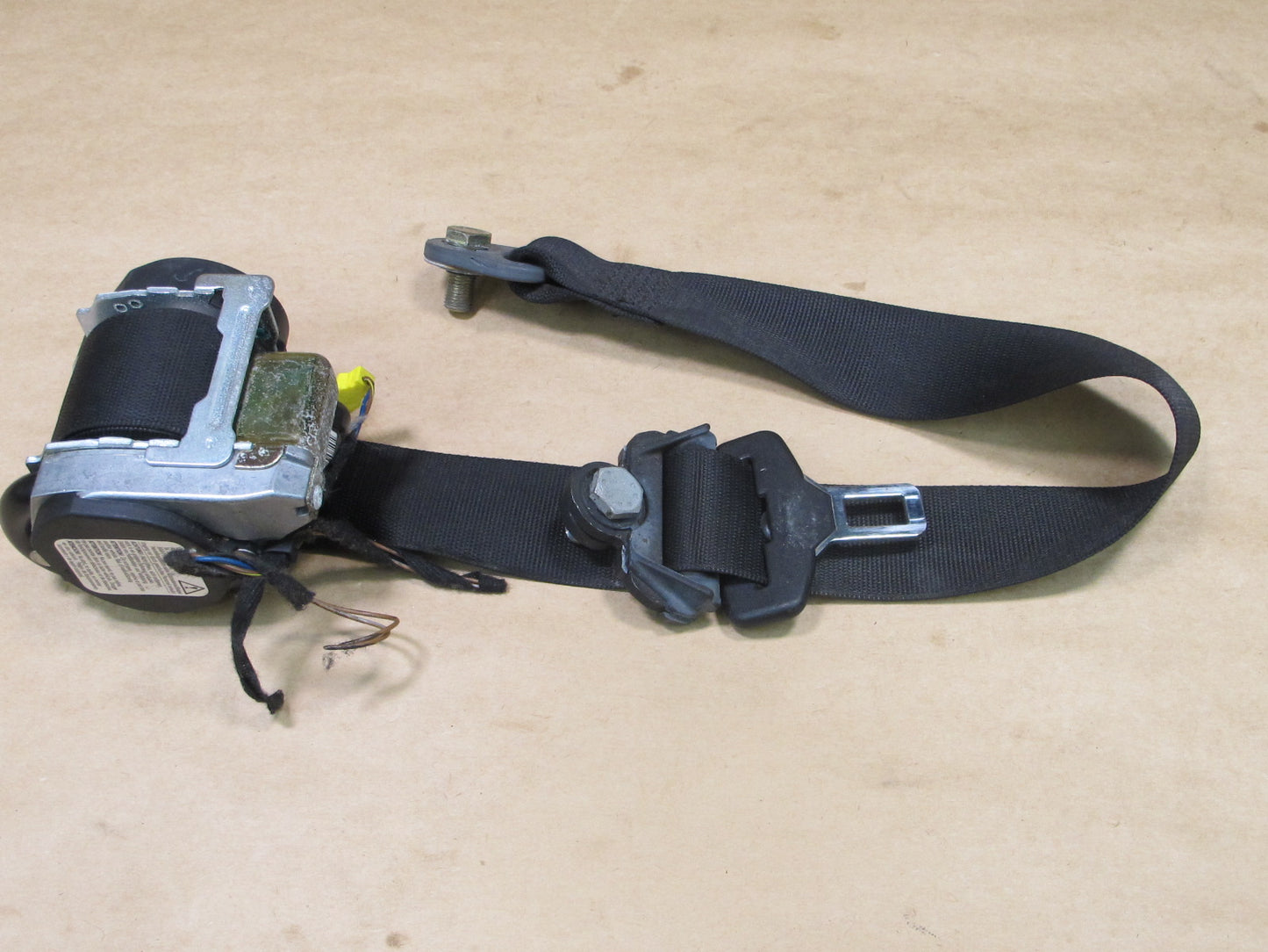 04-08 CHRYSLER CROSSFIRE FRONT LEFT & RIGHT SIDE SEATBELT RETRACTOR SET OEM