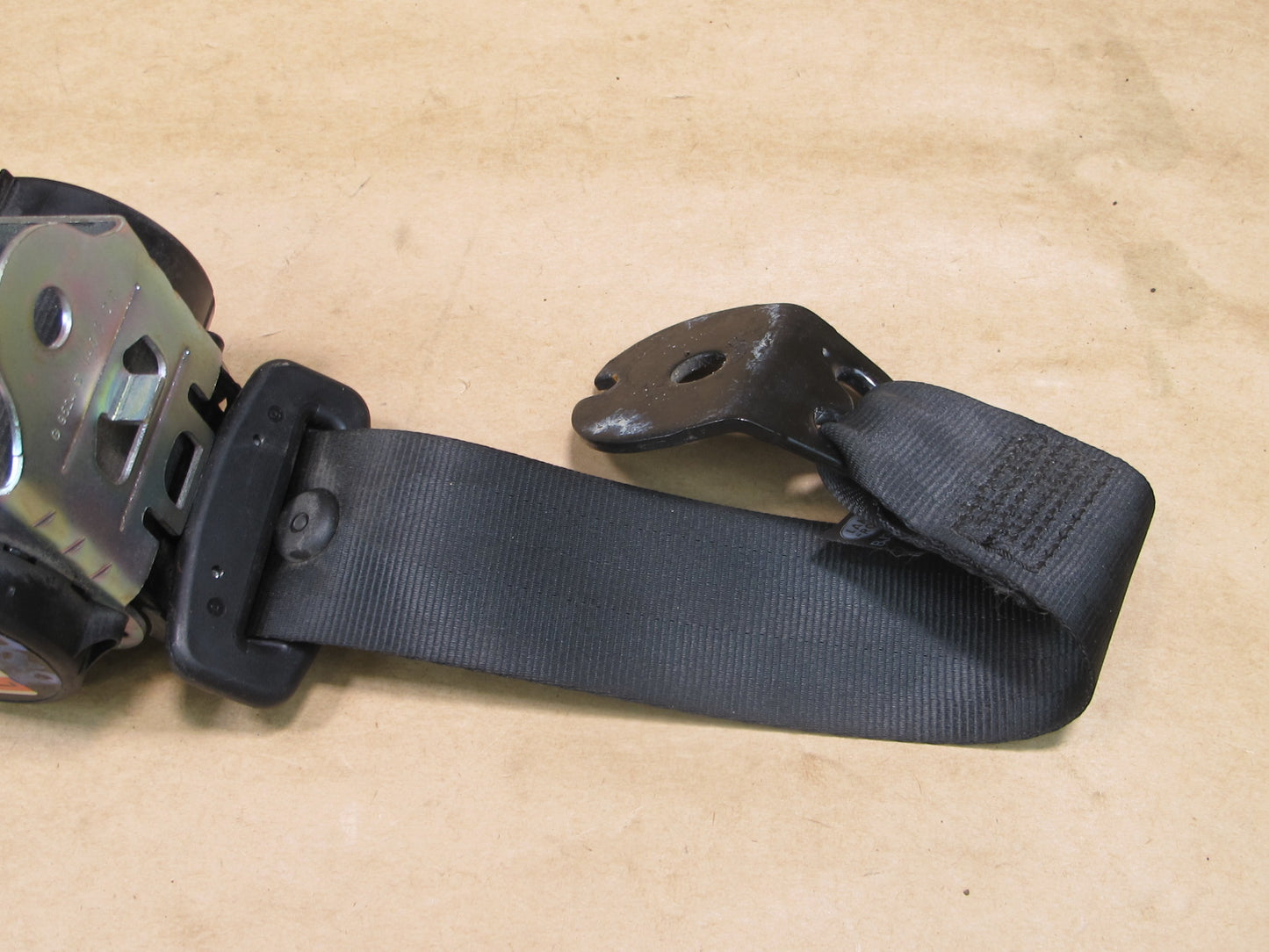 12-18 RANGE ROVER EVOQUE REAR LEFT & RIGHT SIDE SEATBELT RETRACTOR SET OEM