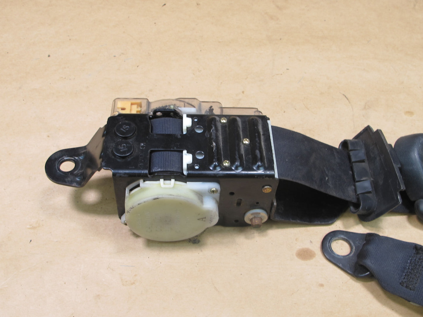 90-96 NISSAN 300ZX Z32 CONVERTINLE FRONT RIGHT & LEFT SIDE SEATBELT RETRACTOR SET OEM