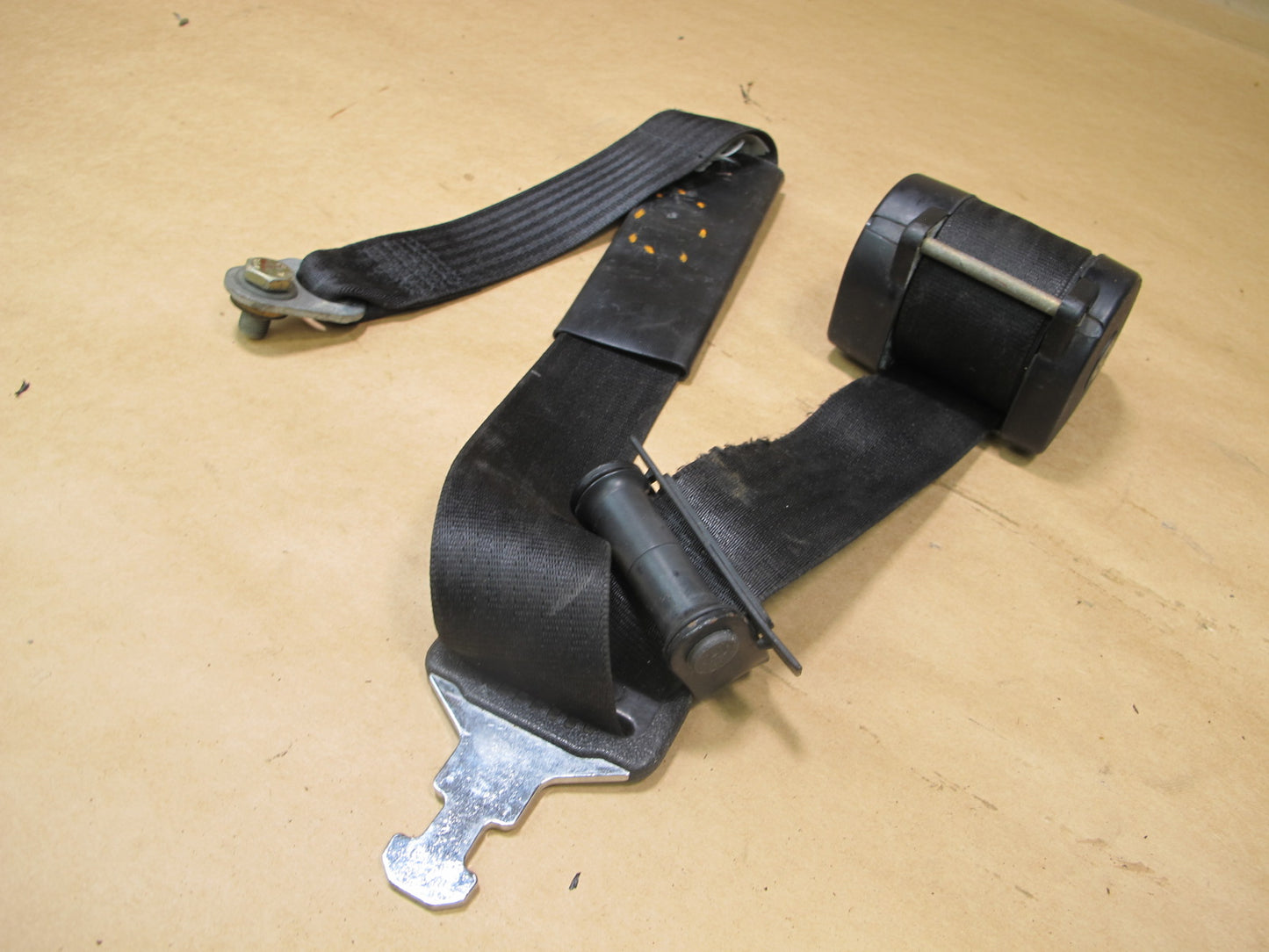 81-85 MERCEDES R107 380SL FRONT RIGHT & LEFT SIDE SEATBELT RETRACTOR SET OEM