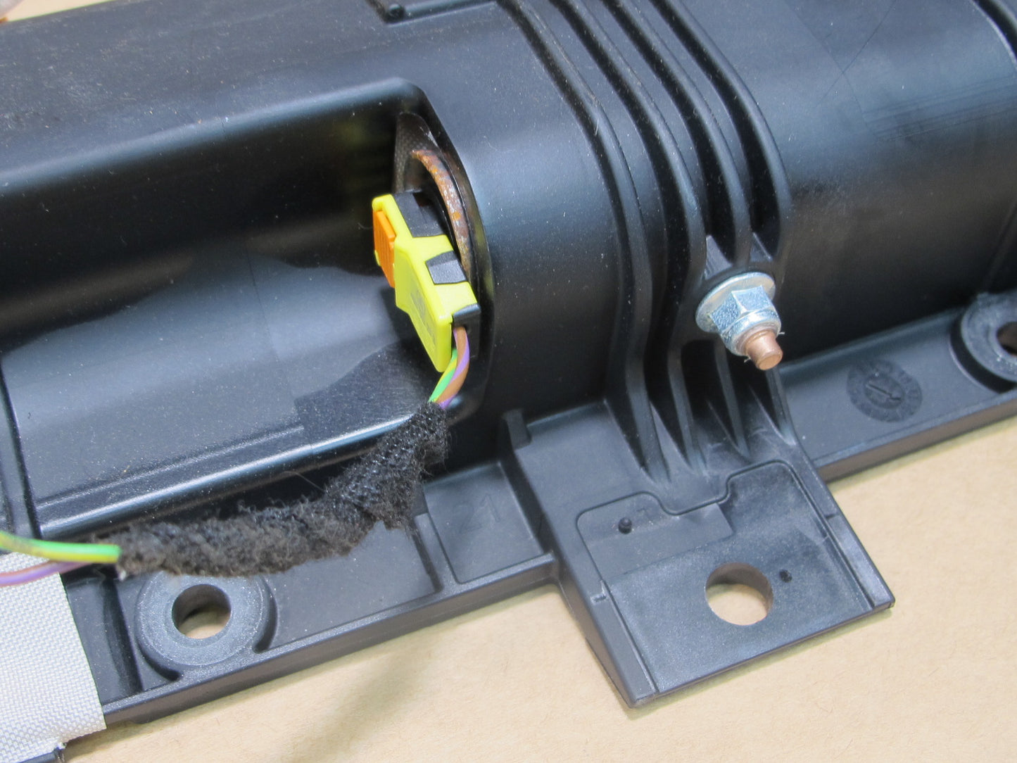 13-19 MERCEDES ML GL GLE GLS W166 FRONT LEFT DRIVER SIDE UNDER DASH KNEE SRS AIRBAG OEM